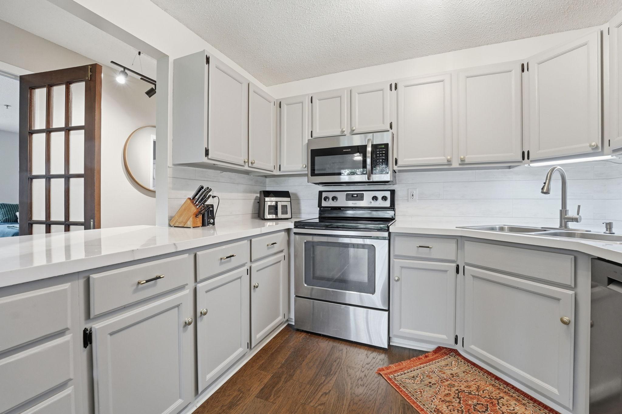 View of Residential at 2120 Ridge Drive #34, Saint Louis Park MN 55416, Saint Louis Park (9 of 28) - Mike Wilen | Minnesota Team Real Estate