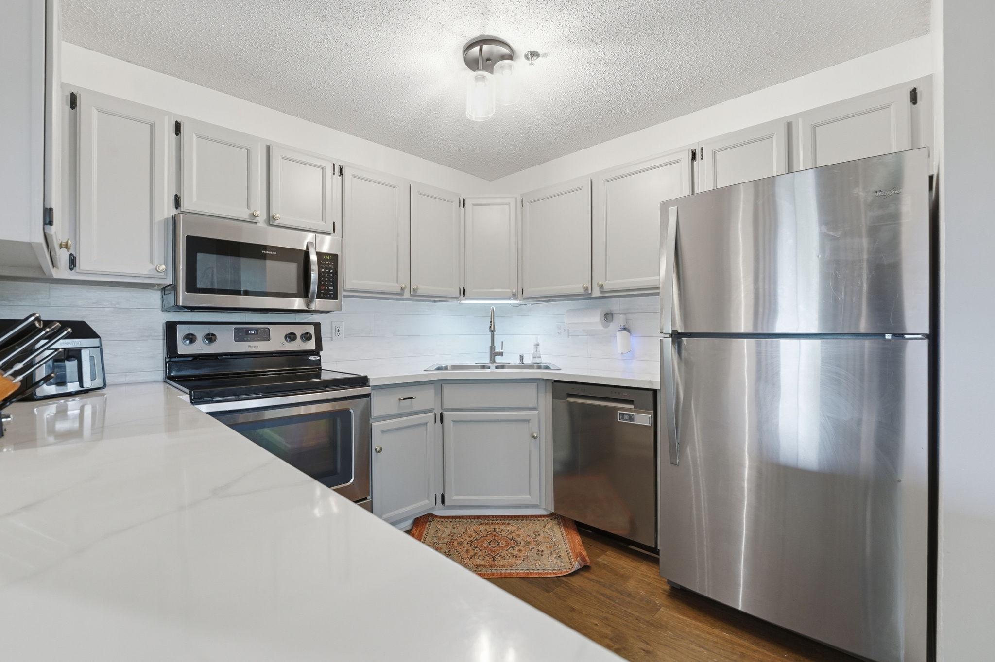 View of Residential at 2120 Ridge Drive #34, Saint Louis Park MN 55416, Saint Louis Park (8 of 28) - Mike Wilen | Minnesota Team Real Estate