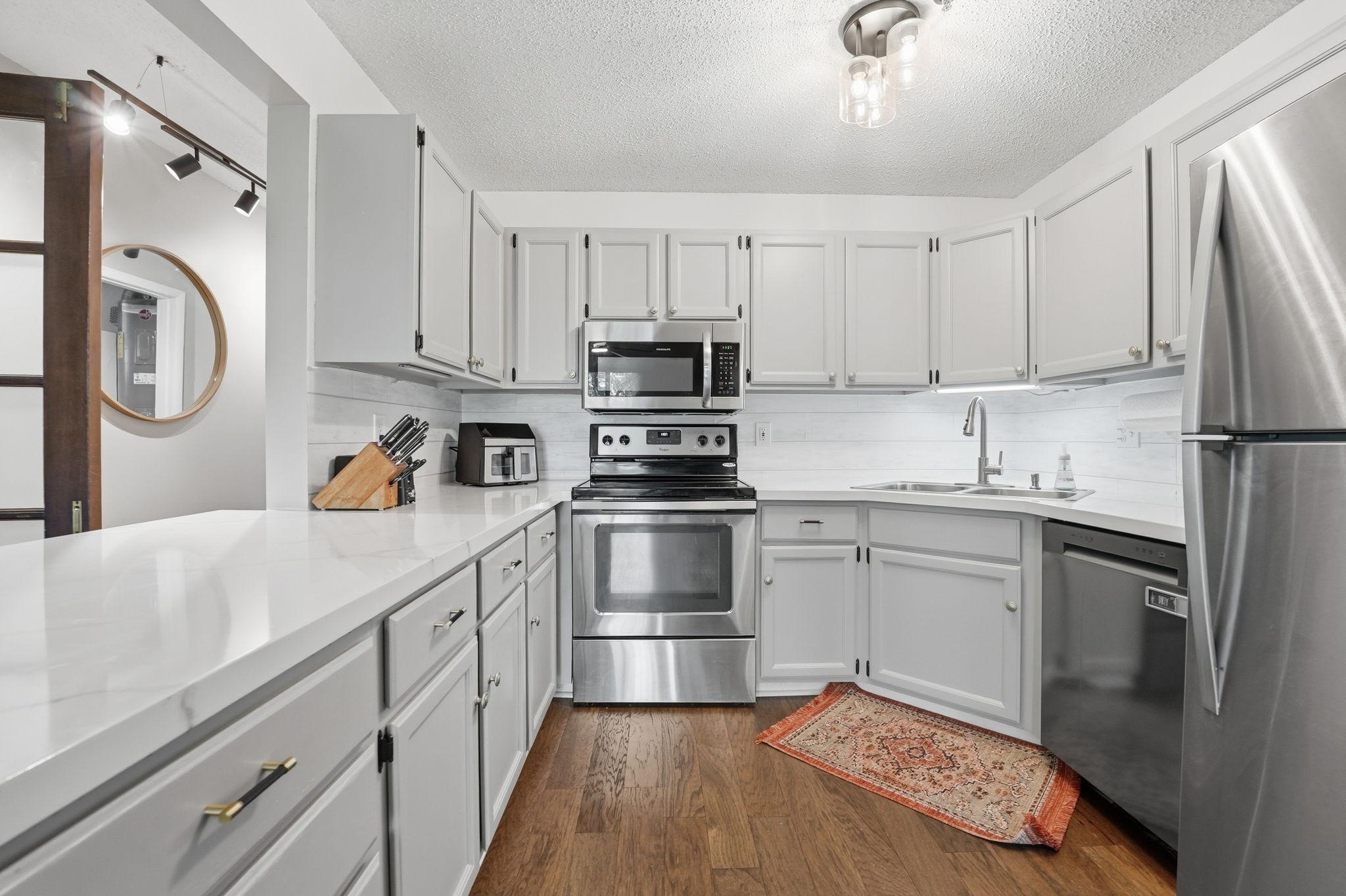 View of Residential at 2120 Ridge Drive #34, Saint Louis Park MN 55416, Saint Louis Park (7 of 28) - Mike Wilen | Minnesota Team Real Estate