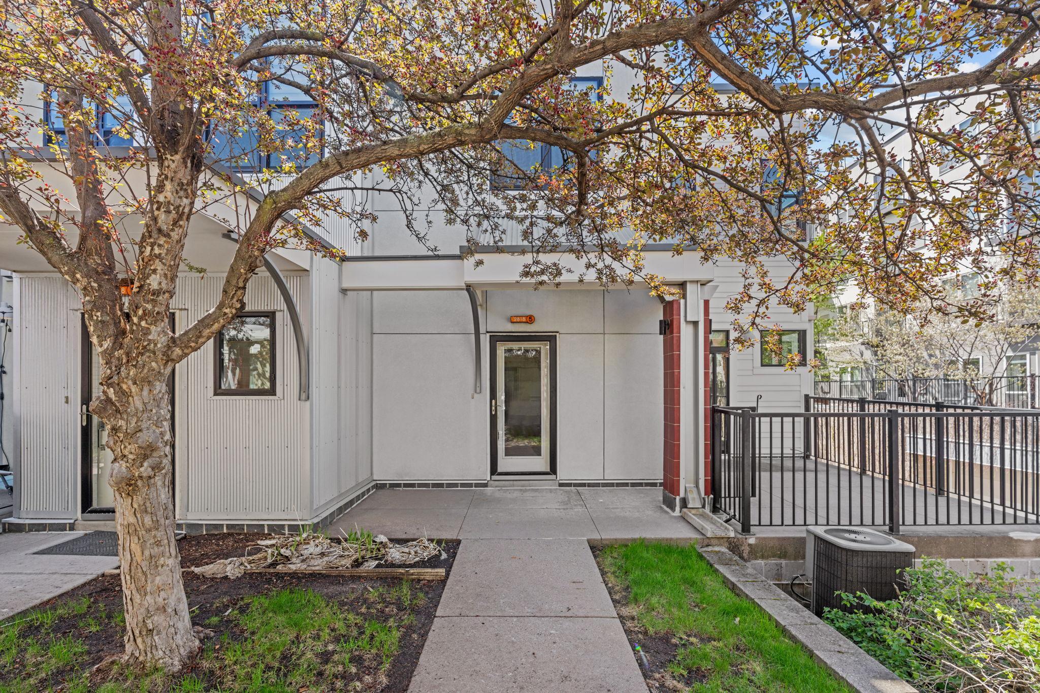 View of Residential at 2818 Aldrich Avenue #105, Minneapolis MN 55408, Minneapolis (10 of 50) - Mike Wilen | Minnesota Team Real Estate