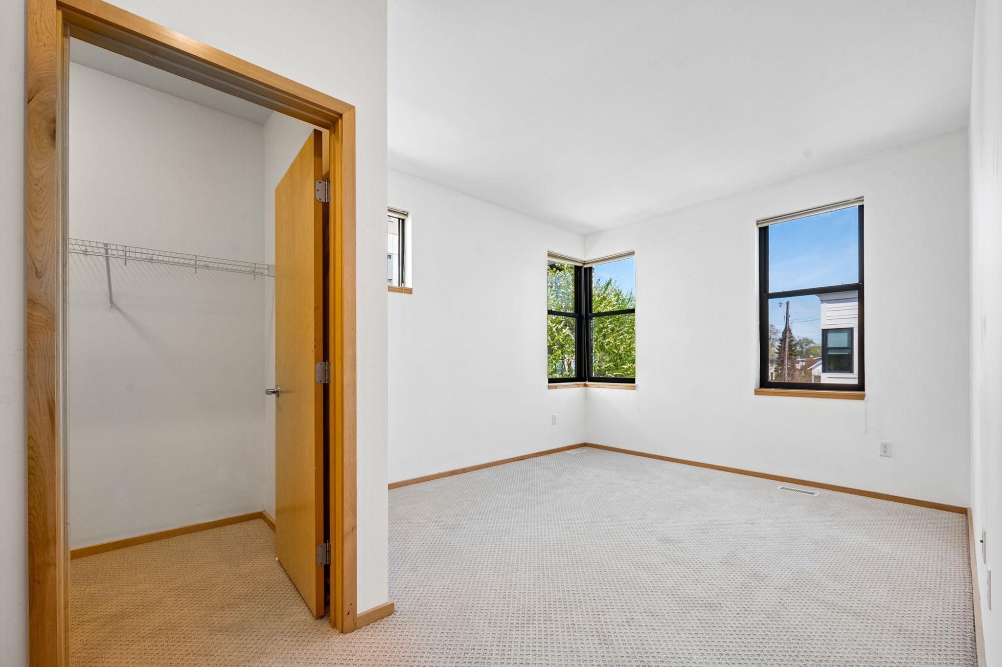 View of Residential at 2818 Aldrich Avenue #105, Minneapolis MN 55408, Minneapolis (29 of 50) - Mike Wilen | Minnesota Team Real Estate