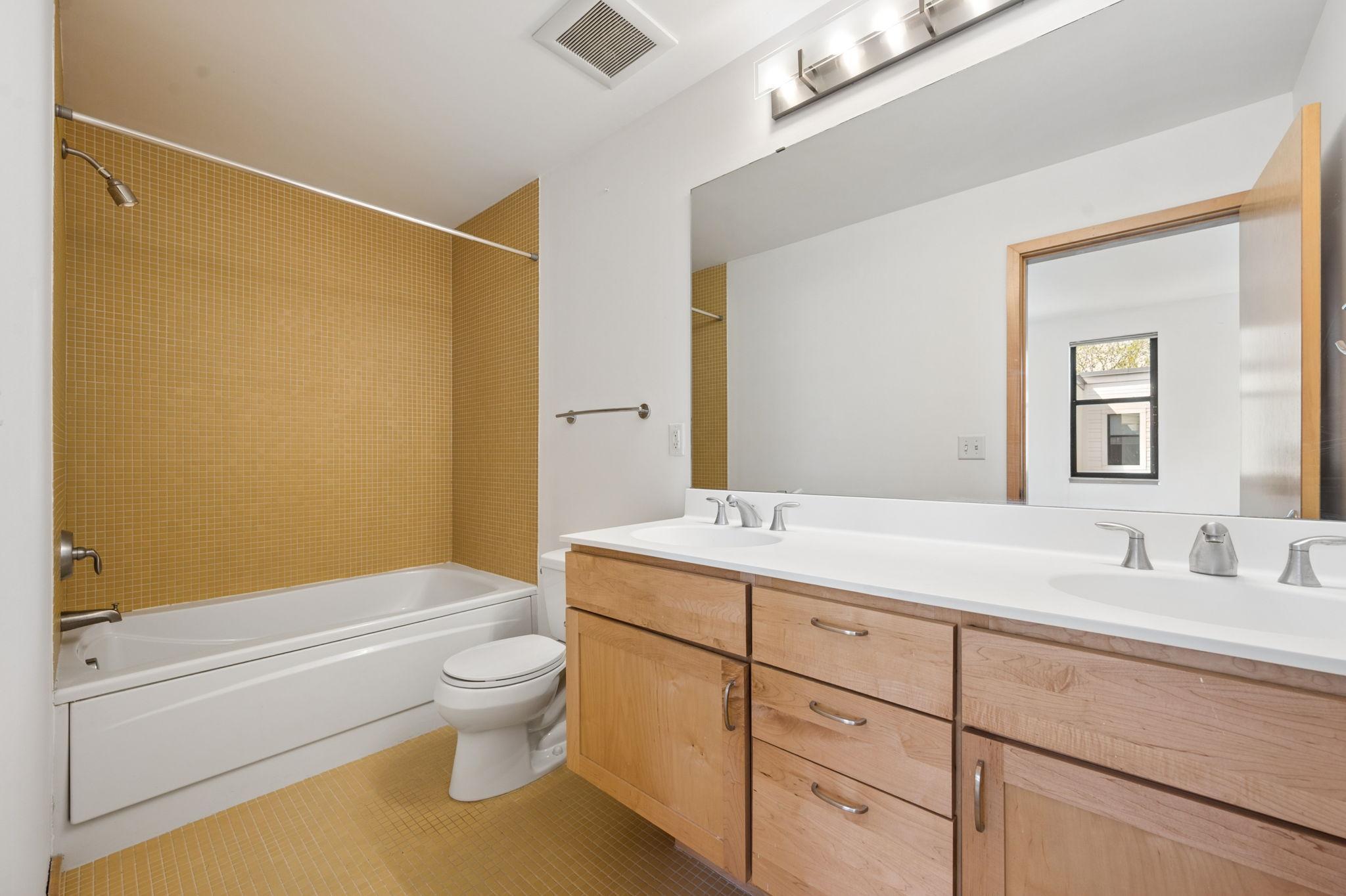 View of Residential at 2818 Aldrich Avenue #105, Minneapolis MN 55408, Minneapolis (36 of 50) - Mike Wilen | Minnesota Team Real Estate