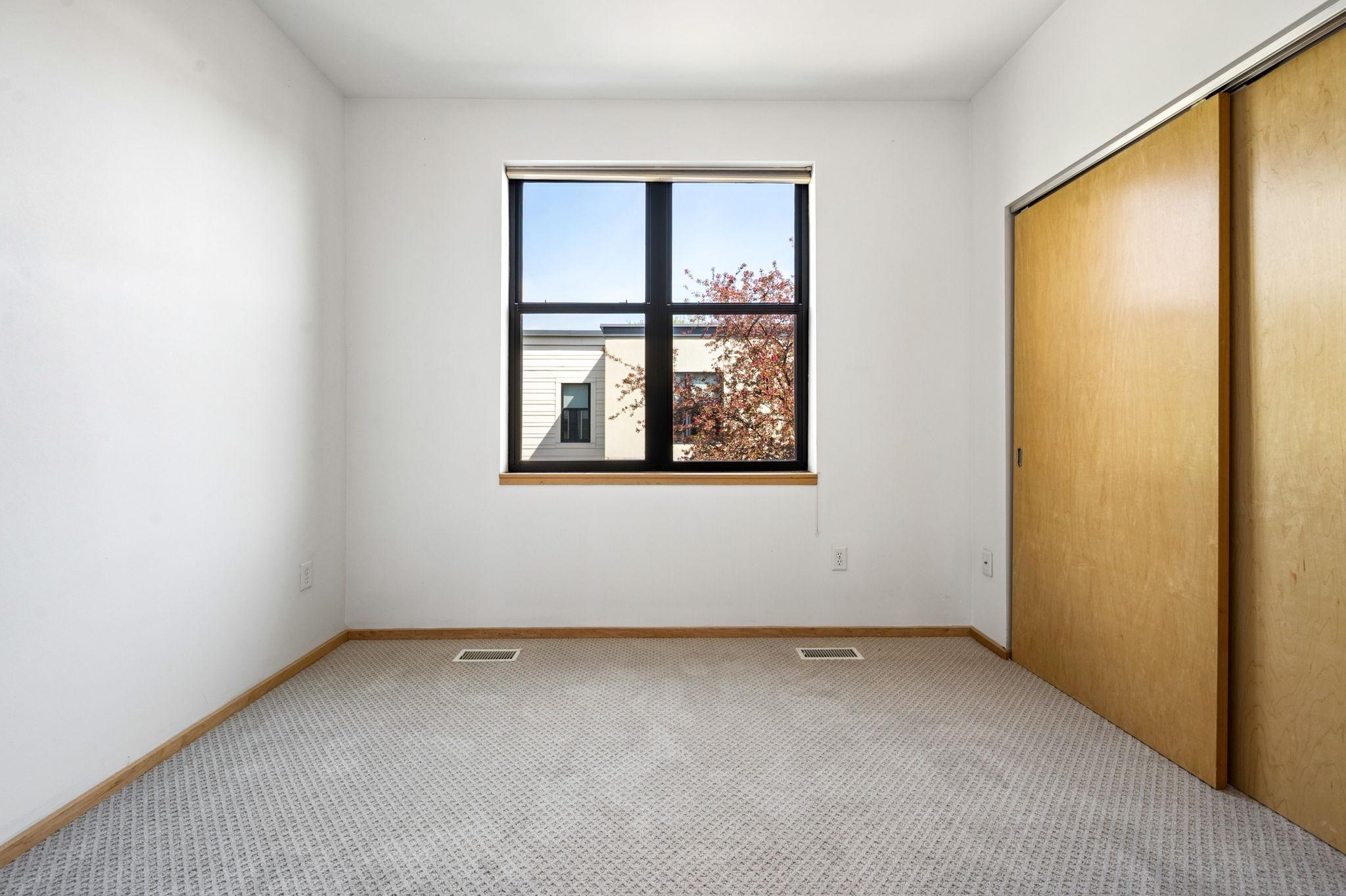 View of Residential at 2818 Aldrich Avenue #105, Minneapolis MN 55408, Minneapolis (38 of 50) - Mike Wilen | Minnesota Team Real Estate
