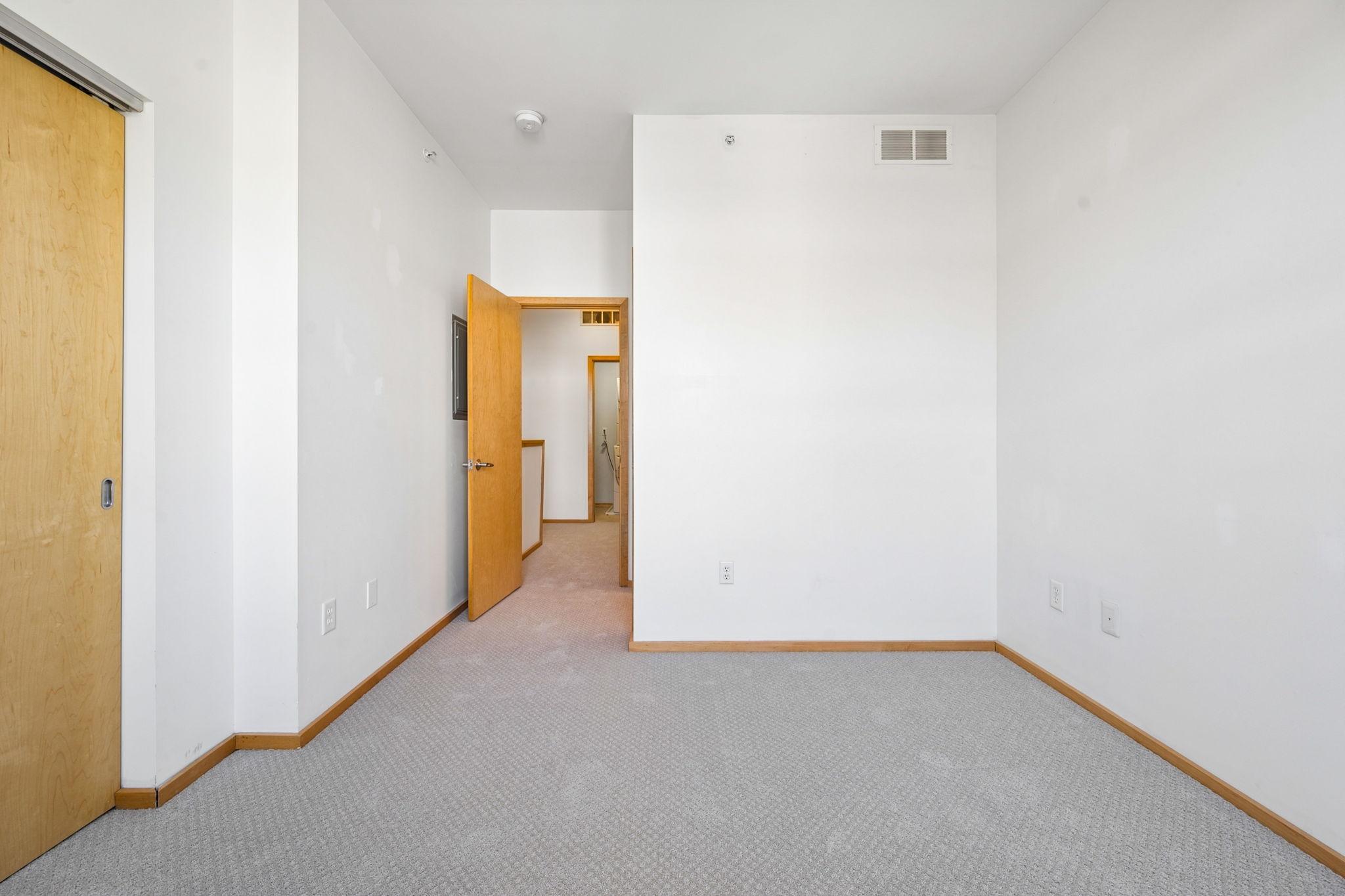 View of Residential at 2818 Aldrich Avenue #105, Minneapolis MN 55408, Minneapolis (39 of 50) - Mike Wilen | Minnesota Team Real Estate