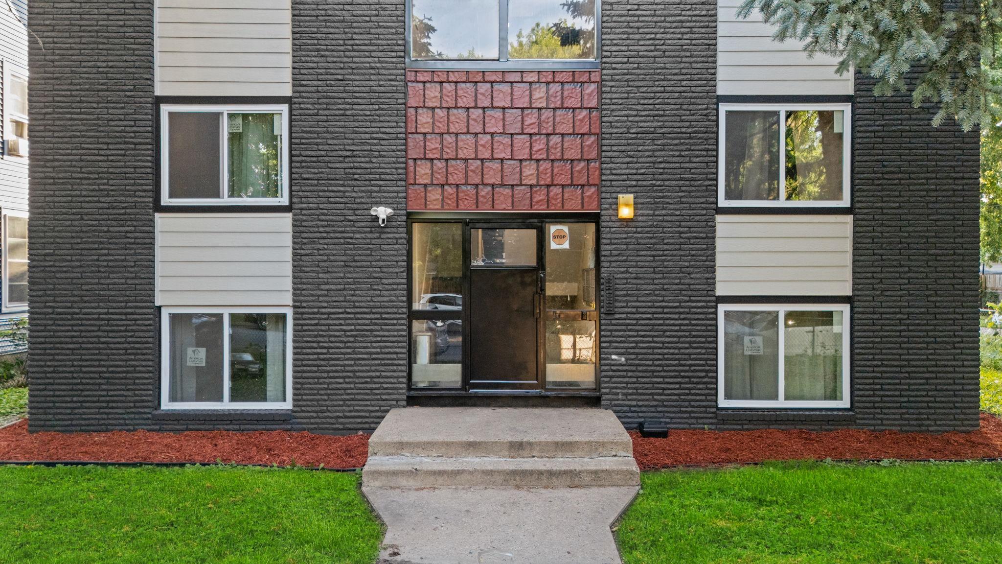 View of Commercial Sale at 2528 17th Avenue, Minneapolis MN 55404, Minneapolis (2 of 41) - Mike Wilen | Minnesota Team Real Estate