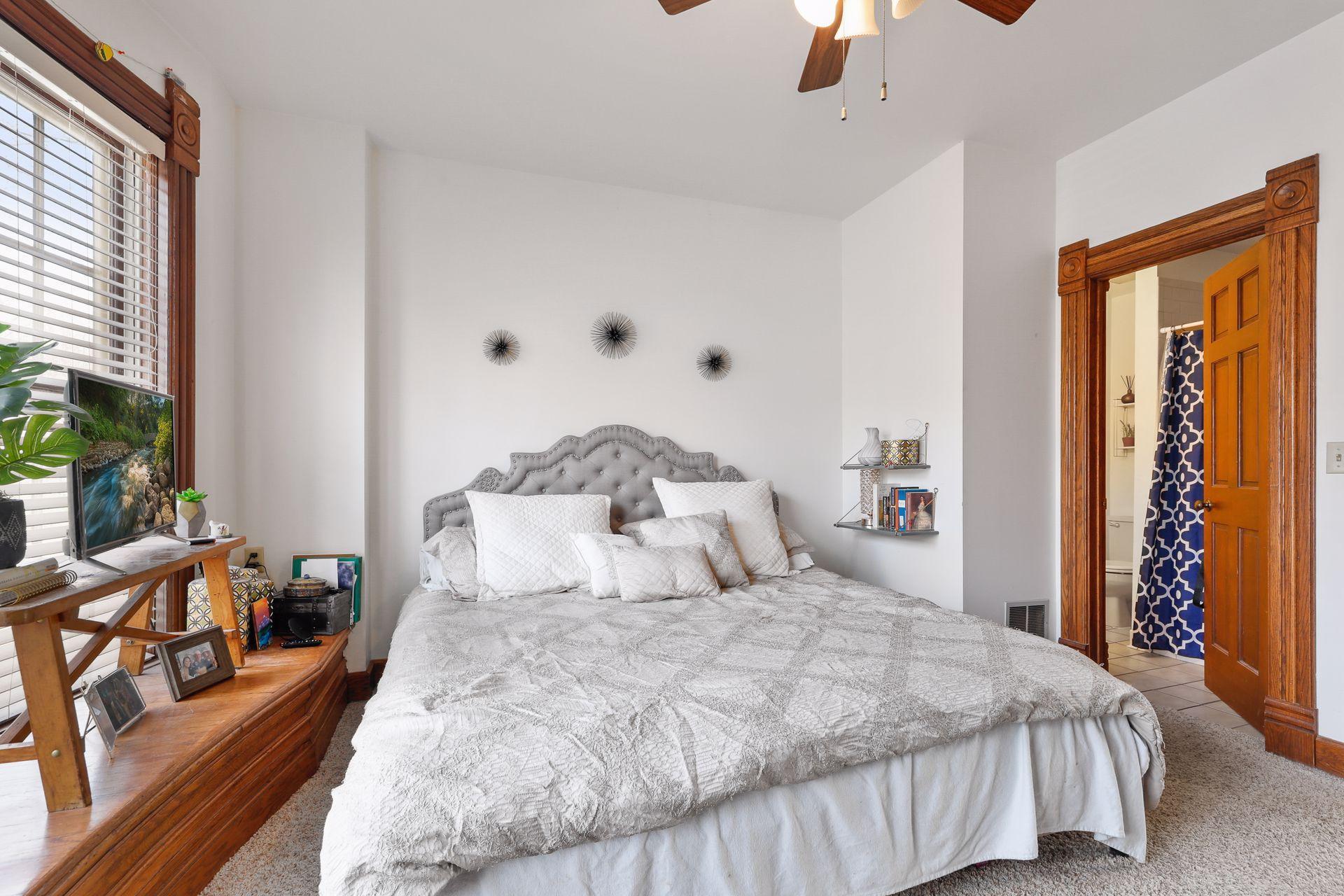 View of Residential Income at 197 Kent Street, Saint Paul MN 55102, Saint Paul (28 of 125) - Mike Wilen | Minnesota Team Real Estate