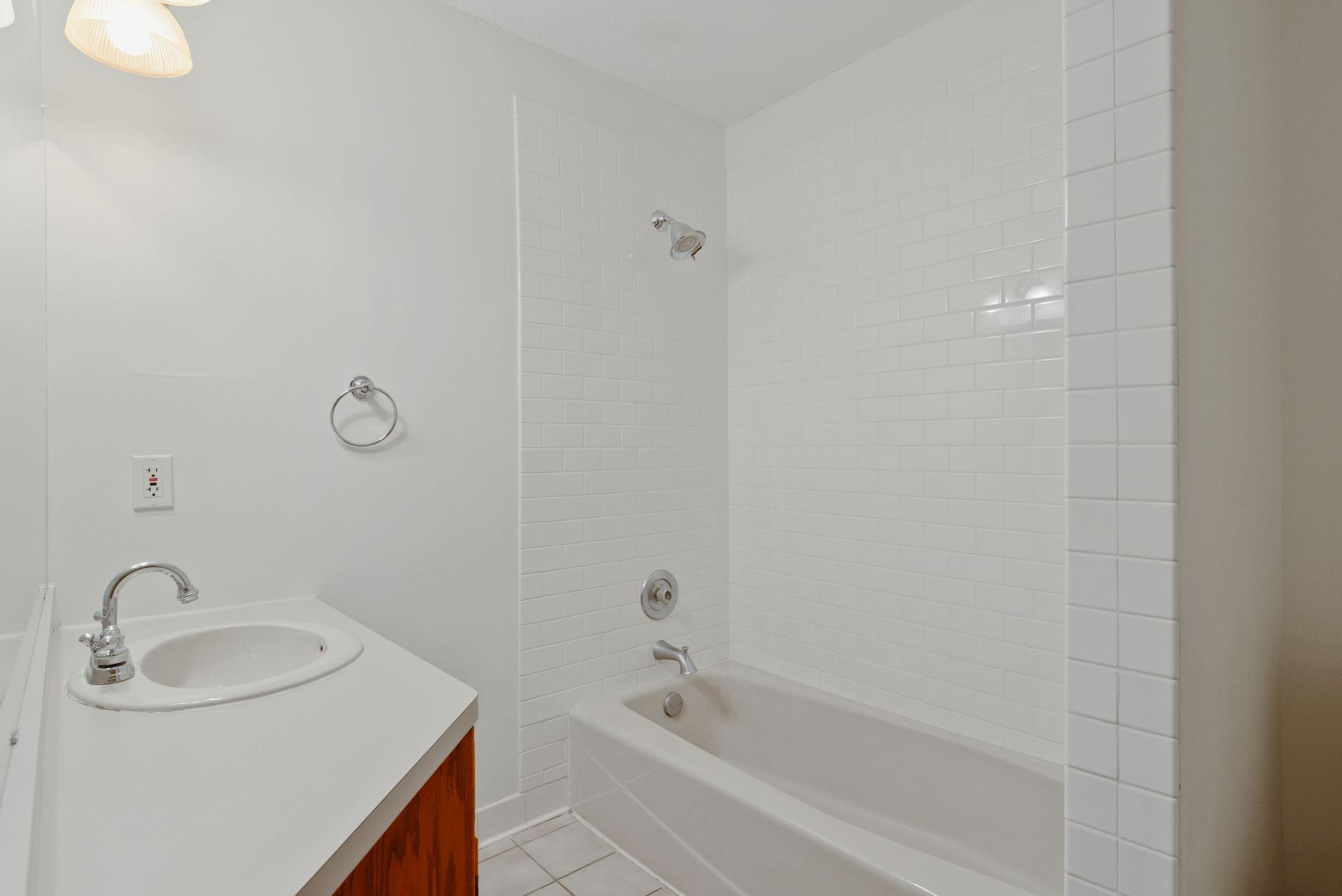 View of Residential Income at 197 Kent Street, Saint Paul MN 55102, Saint Paul (69 of 125) - Mike Wilen | Minnesota Team Real Estate
