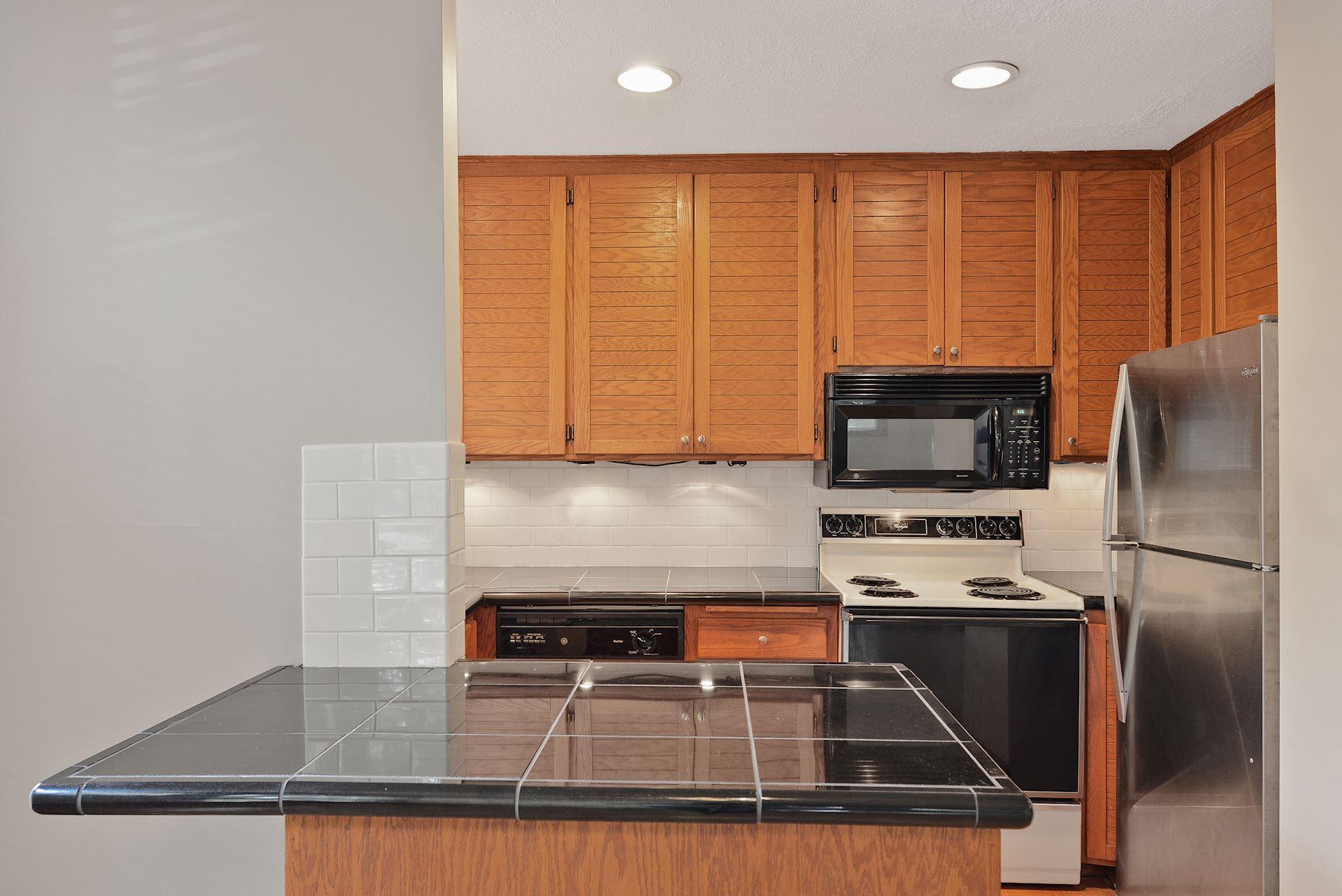 View of Residential Income at 197 Kent Street, Saint Paul MN 55102, Saint Paul (56 of 125) - Mike Wilen | Minnesota Team Real Estate