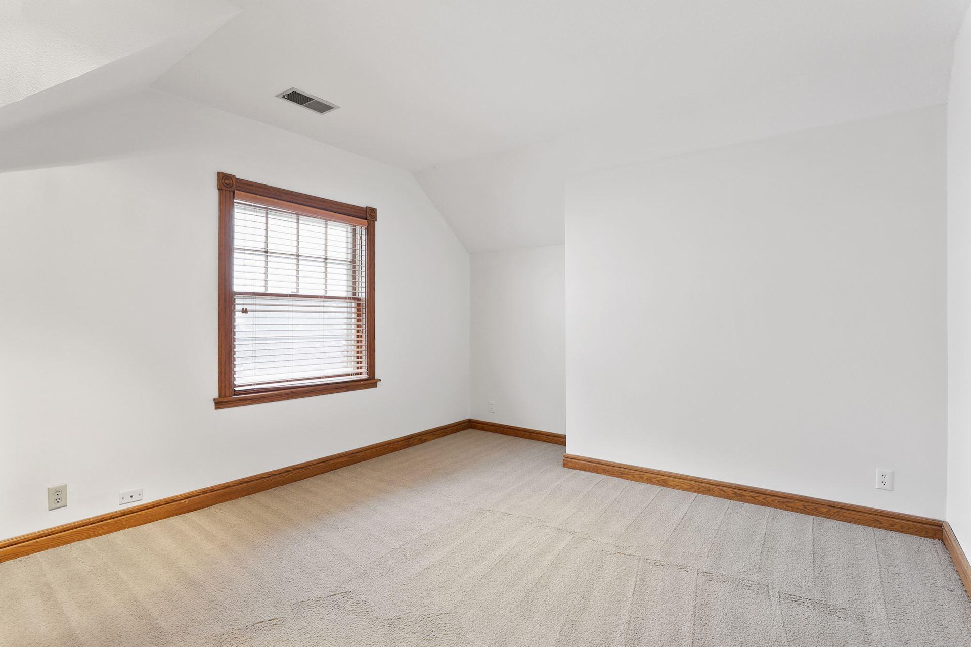 View of Residential Income at 197 Kent Street, Saint Paul MN 55102, Saint Paul (87 of 125) - Mike Wilen | Minnesota Team Real Estate