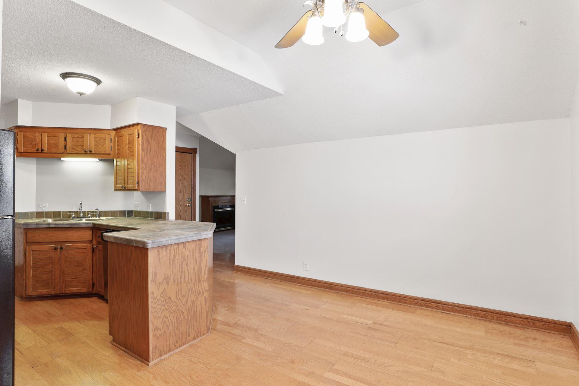 View of Residential Income at 197 Kent Street, Saint Paul MN 55102, Saint Paul (85 of 125) - Mike Wilen | Minnesota Team Real Estate