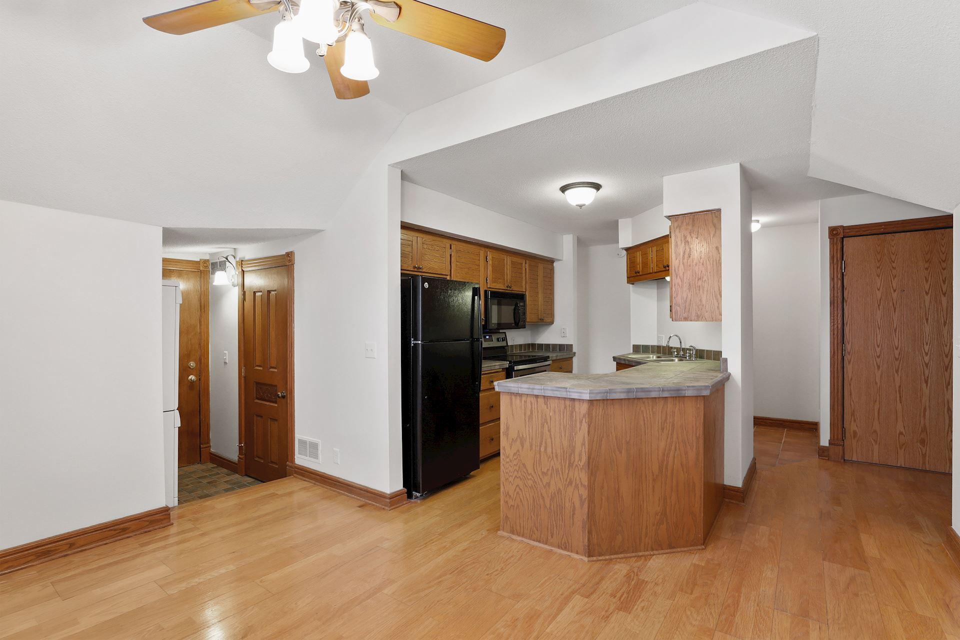 View of Residential Income at 197 Kent Street, Saint Paul MN 55102, Saint Paul (81 of 125) - Mike Wilen | Minnesota Team Real Estate