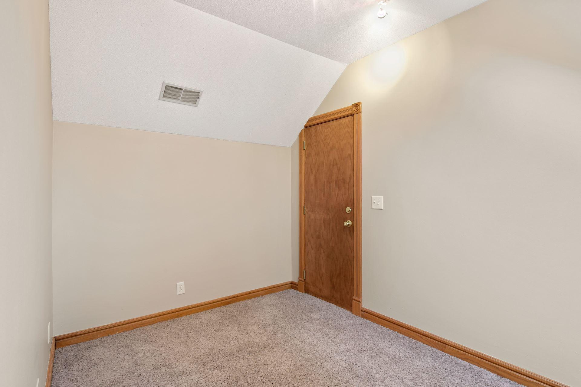 View of Residential Income at 197 Kent Street, Saint Paul MN 55102, Saint Paul (114 of 125) - Mike Wilen | Minnesota Team Real Estate