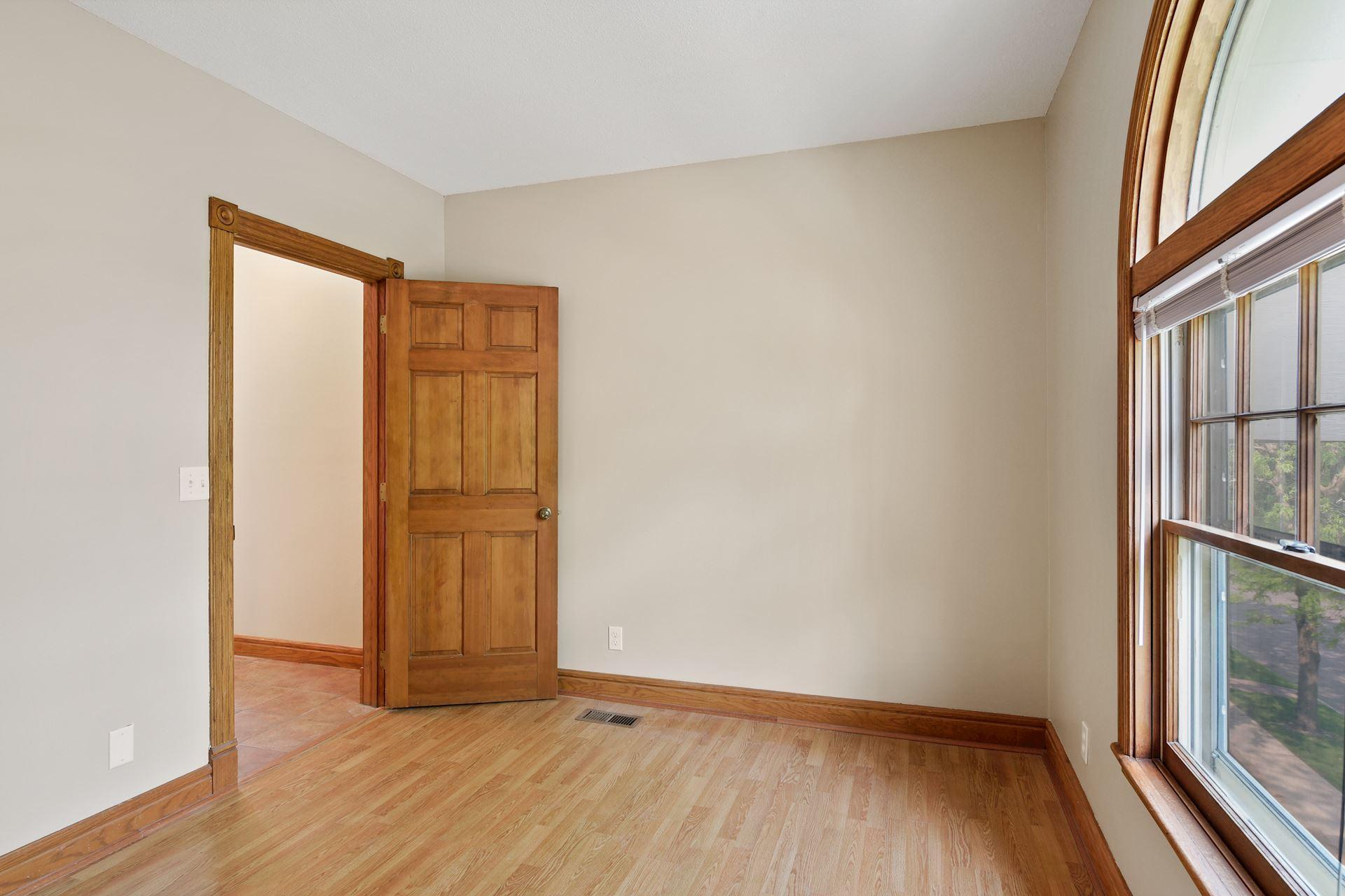View of Residential Income at 197 Kent Street, Saint Paul MN 55102, Saint Paul (109 of 125) - Mike Wilen | Minnesota Team Real Estate