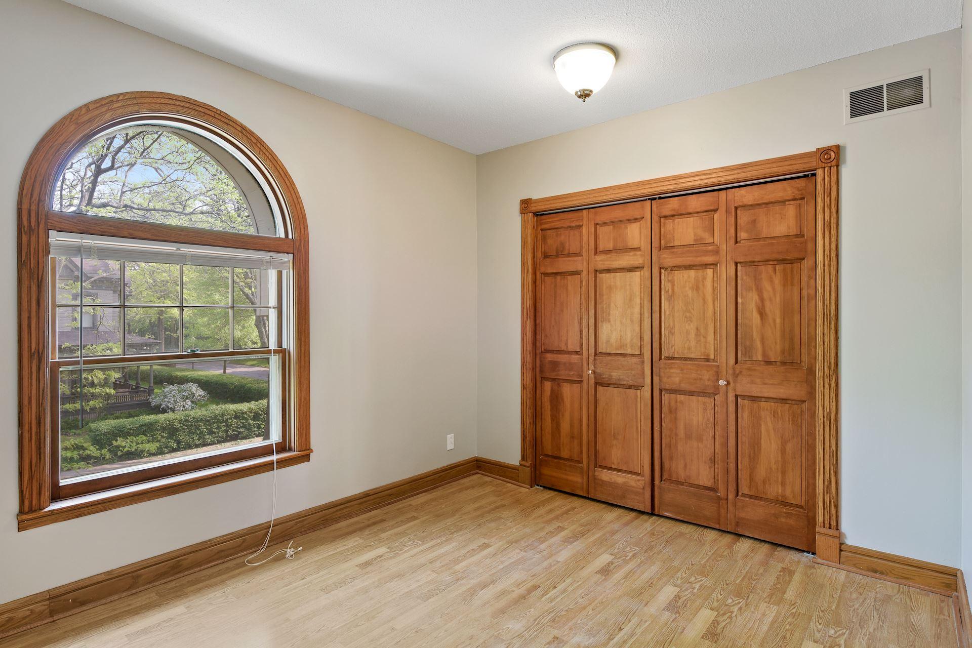 View of Residential Income at 197 Kent Street, Saint Paul MN 55102, Saint Paul (108 of 125) - Mike Wilen | Minnesota Team Real Estate