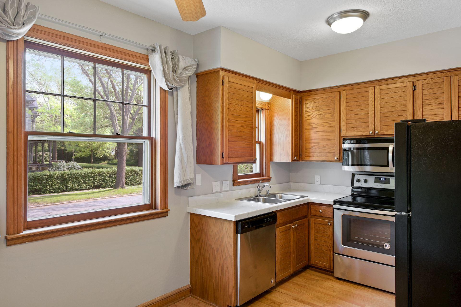View of Residential Income at 197 Kent Street, Saint Paul MN 55102, Saint Paul (104 of 125) - Mike Wilen | Minnesota Team Real Estate