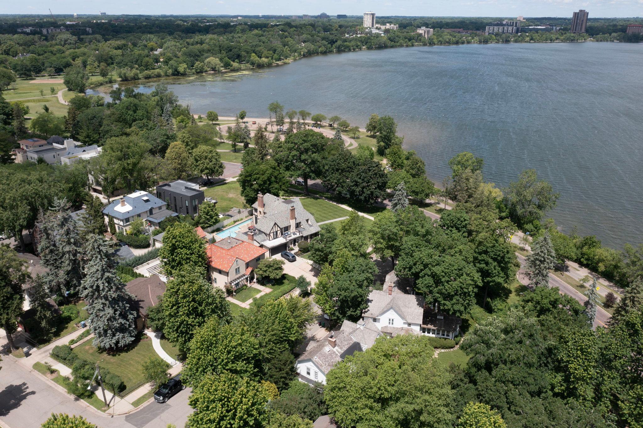 View of Residential at 3715 Thomas Avenue, Minneapolis MN 55410, Minneapolis (35 of 36) - Mike Wilen | Minnesota Team Real Estate