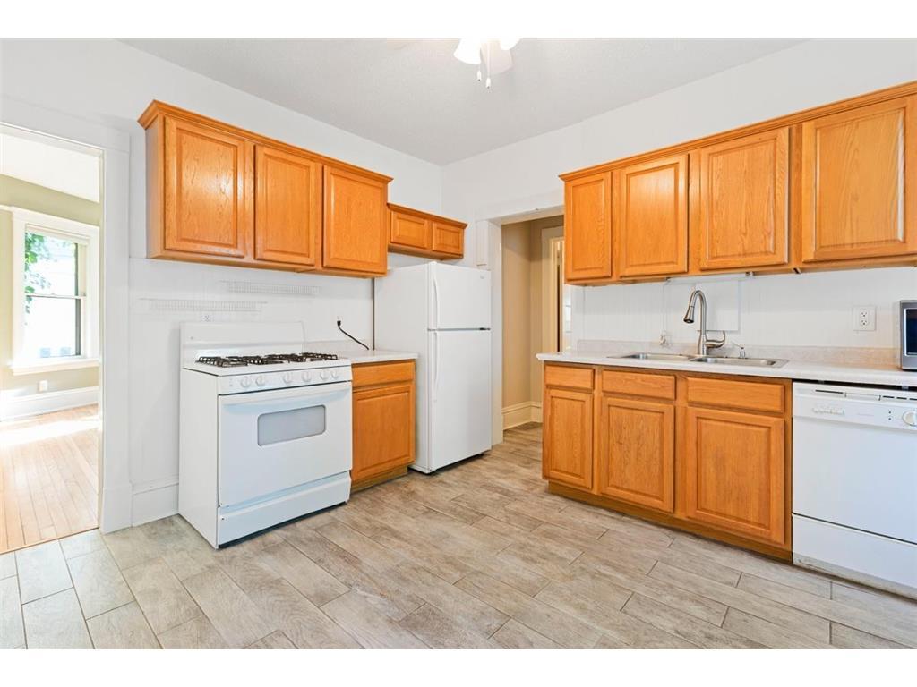 View of Residential at 2445 Lyndale Avenue, Minneapolis MN 55405, Minneapolis (9 of 15) - Mike Wilen | Minnesota Team Real Estate