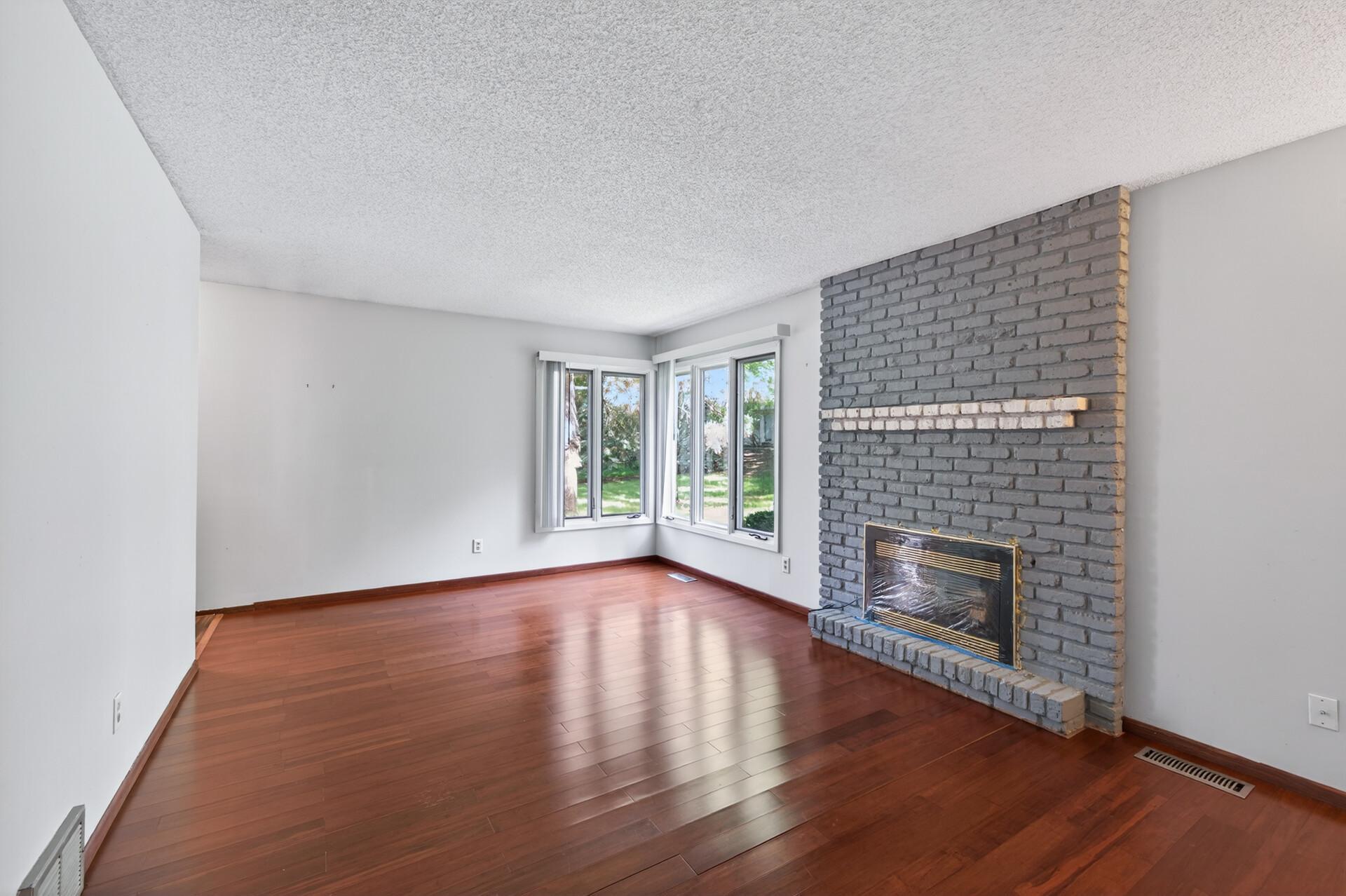 View of Residential at 313 Elan Court, Woodbury MN 55125, Woodbury (18 of 28) - Mike Wilen | Minnesota Team Real Estate