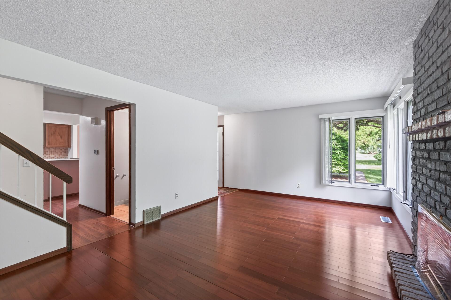 View of Residential at 313 Elan Court, Woodbury MN 55125, Woodbury (16 of 28) - Mike Wilen | Minnesota Team Real Estate