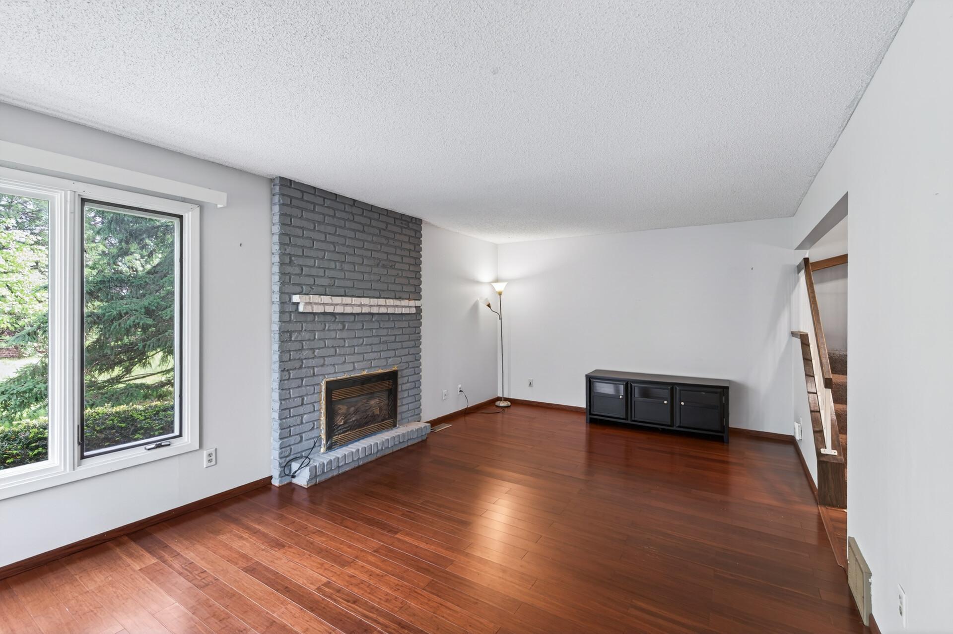 View of Residential at 313 Elan Court, Woodbury MN 55125, Woodbury (15 of 28) - Mike Wilen | Minnesota Team Real Estate