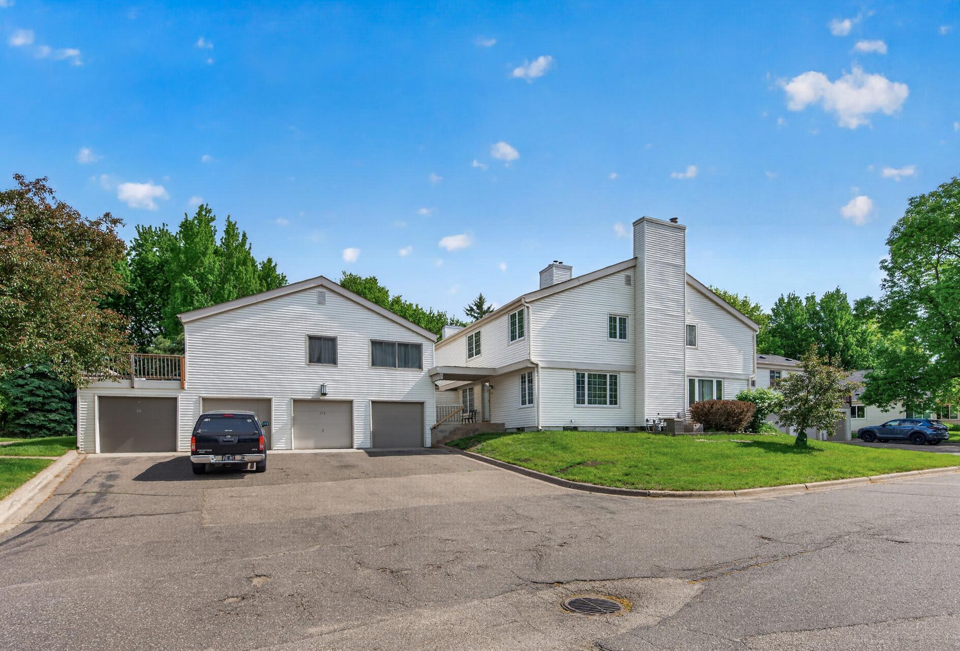 View of Residential at 313 Elan Court, Woodbury MN 55125, Woodbury (3 of 28) - Mike Wilen | Minnesota Team Real Estate