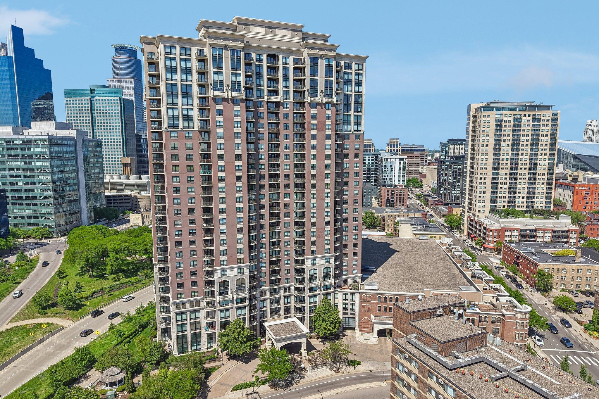 View of Residential at 500 Grant Street #1902, Minneapolis MN 55404, Minneapolis (61 of 64) - Mike Wilen | Minnesota Team Real Estate