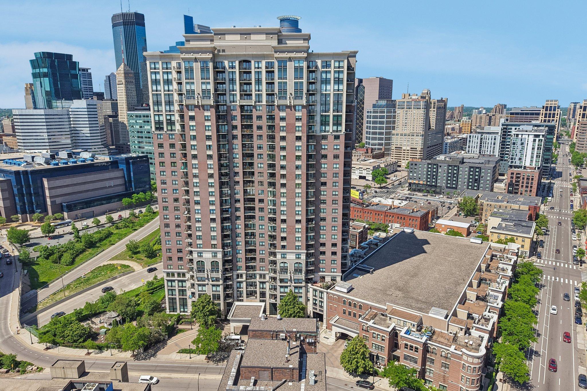 View of Residential at 500 Grant Street #1902, Minneapolis MN 55404, Minneapolis (58 of 64) - Mike Wilen | Minnesota Team Real Estate