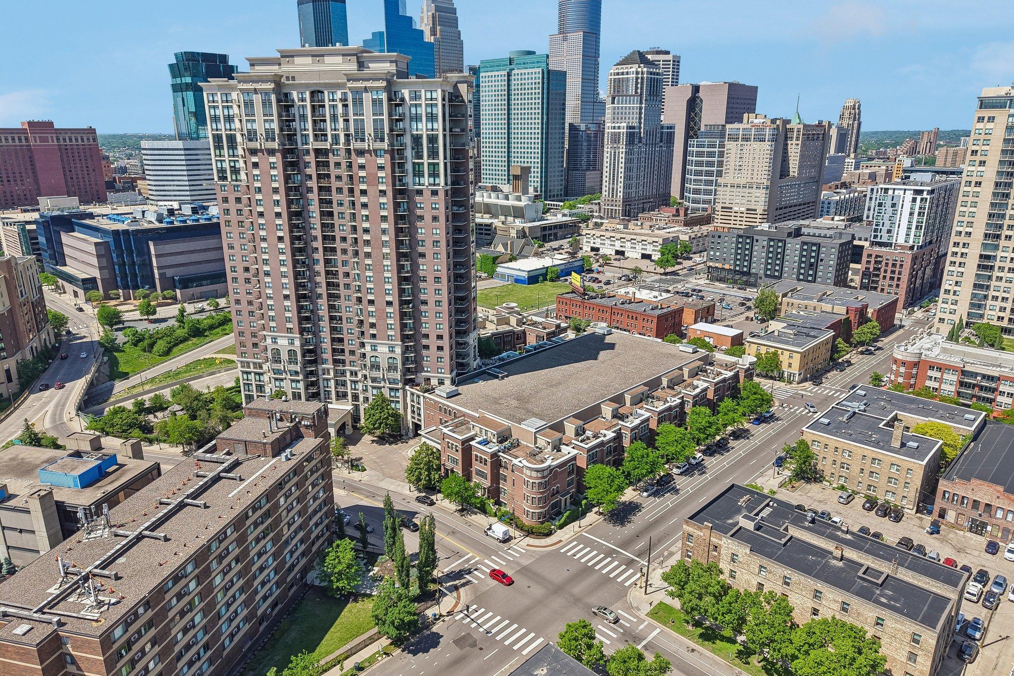 View of Residential at 500 Grant Street #1902, Minneapolis MN 55404, Minneapolis (53 of 64) - Mike Wilen | Minnesota Team Real Estate