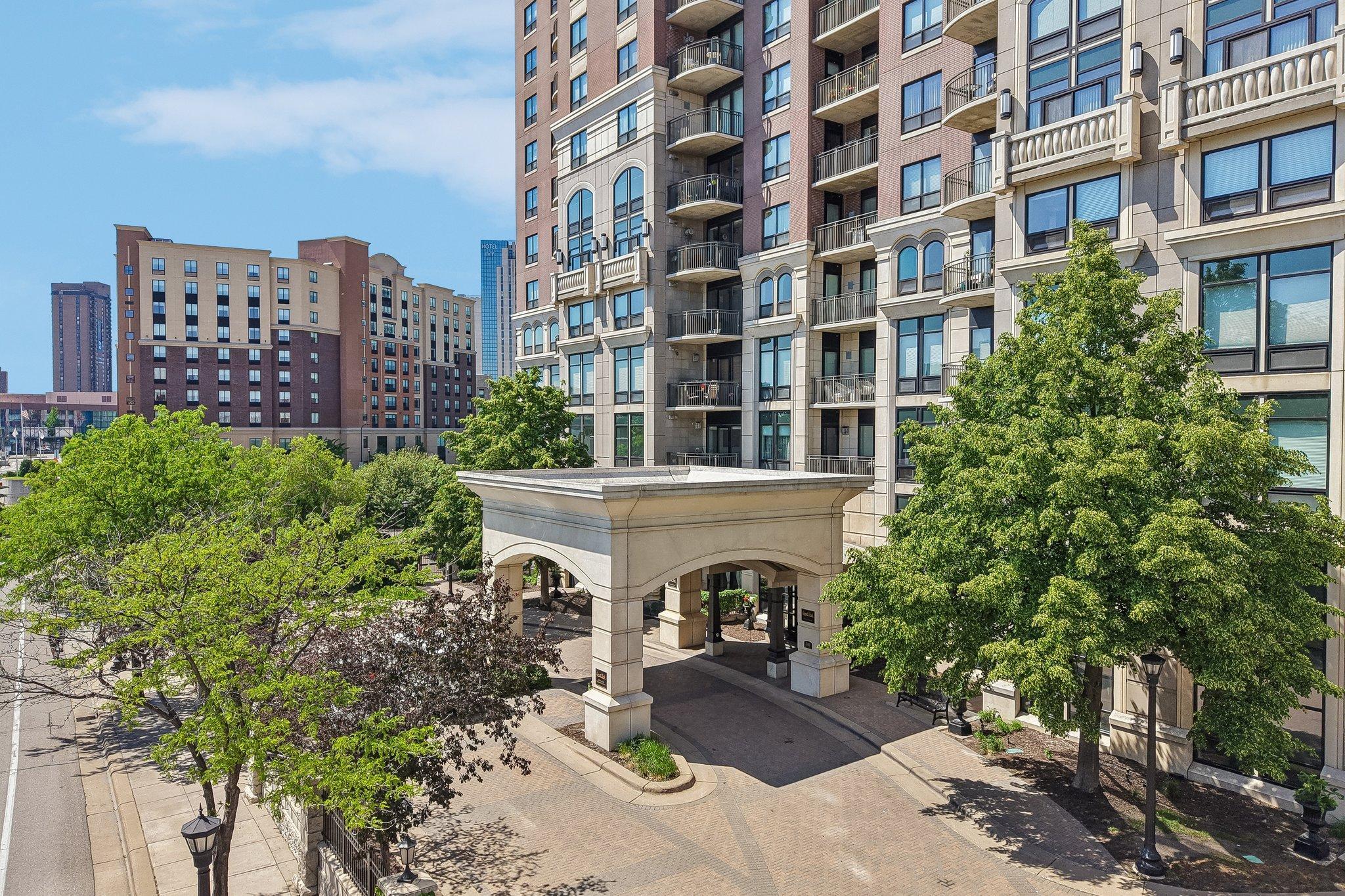 View of Residential at 500 Grant Street #1902, Minneapolis MN 55404, Minneapolis (32 of 64) - Mike Wilen | Minnesota Team Real Estate