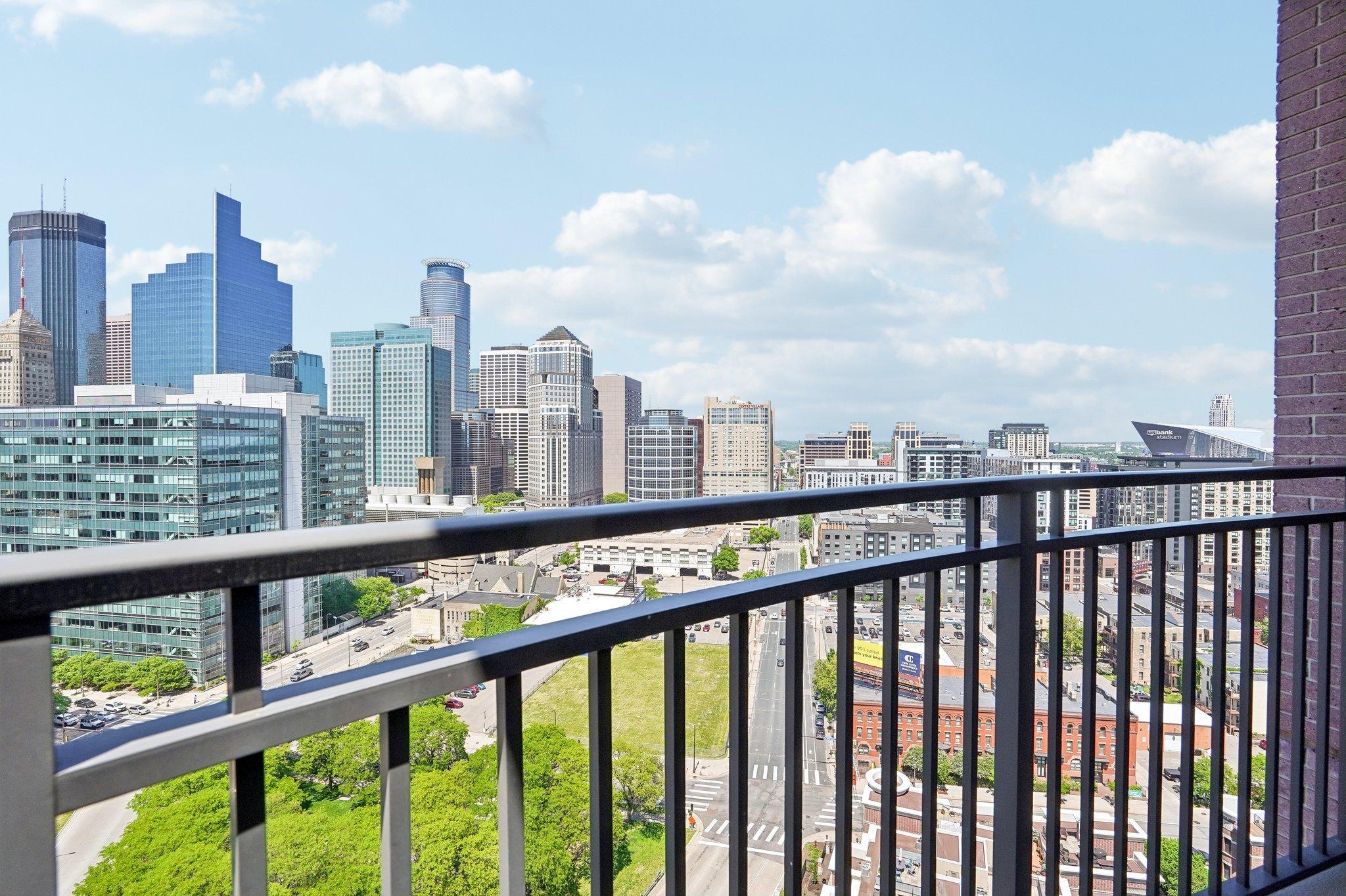 View of Residential at 500 Grant Street #1902, Minneapolis MN 55404, Minneapolis (28 of 64) - Mike Wilen | Minnesota Team Real Estate