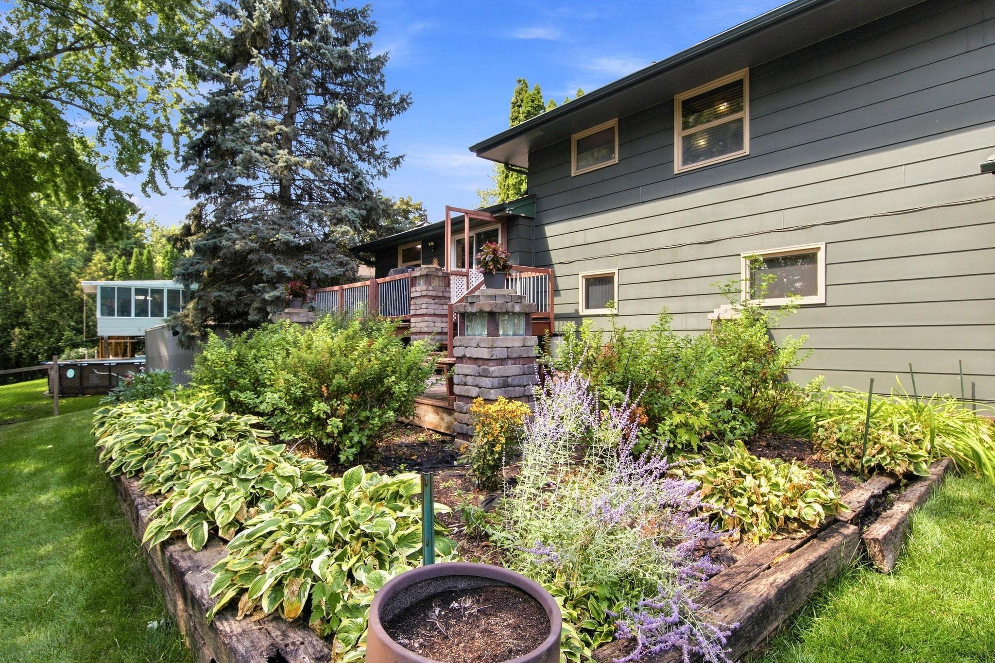View of Residential at 10545 Johnson Road, Bloomington MN 55437, Bloomington (25 of 36) - Mike Wilen | Minnesota Team Real Estate