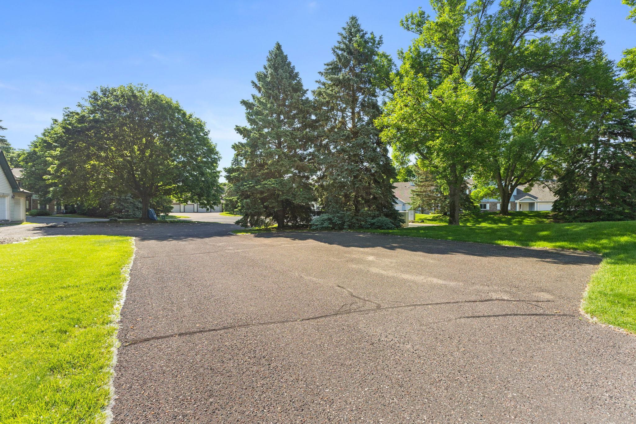 View of Residential at 975 Heritage Court #206, Vadnais Heights MN 55127, Vadnais Heights (30 of 30) - Mike Wilen | Minnesota Team Real Estate