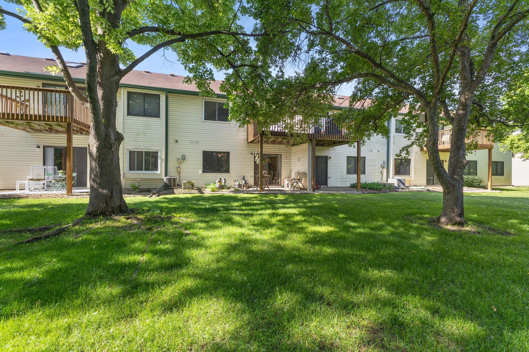 View of Residential at 975 Heritage Court #206, Vadnais Heights MN 55127, Vadnais Heights (28 of 30) - Mike Wilen | Minnesota Team Real Estate