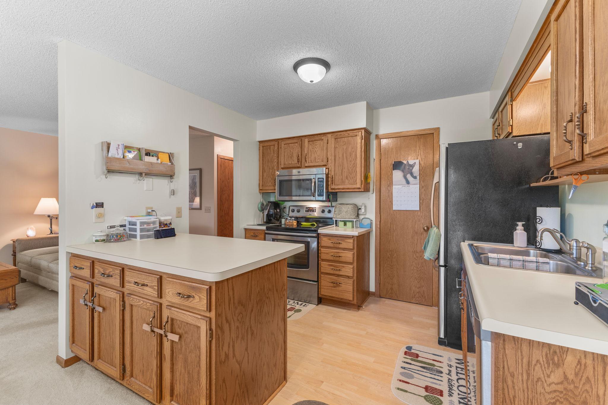 View of Residential at 975 Heritage Court #206, Vadnais Heights MN 55127, Vadnais Heights (12 of 30) - Mike Wilen | Minnesota Team Real Estate