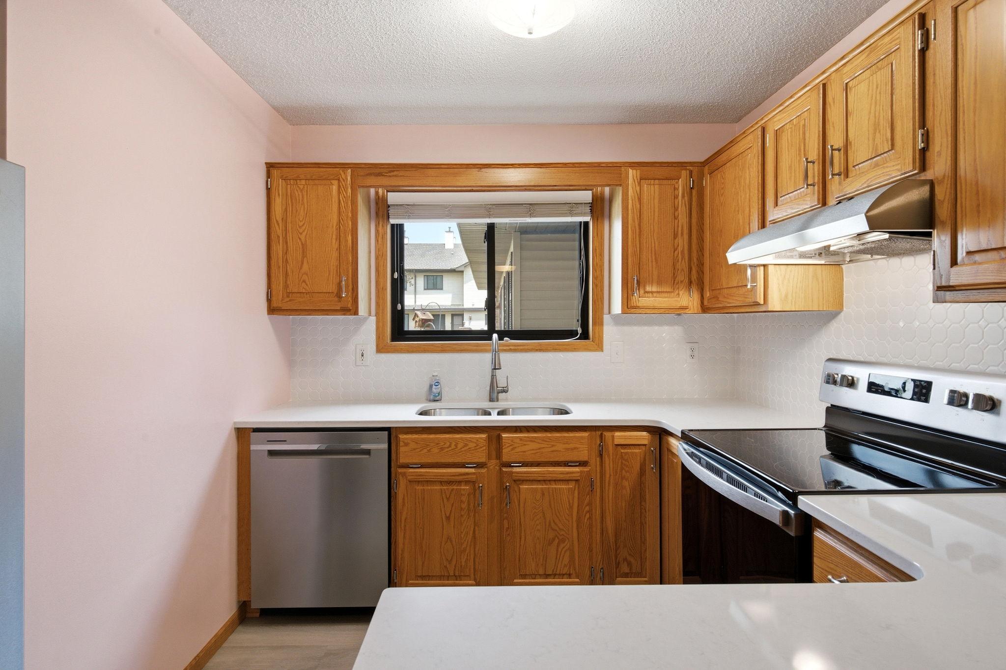 View of Residential at 5305 Orleans Lane #6, Plymouth MN 55442, Plymouth (12 of 31) - Mike Wilen | Minnesota Team Real Estate
