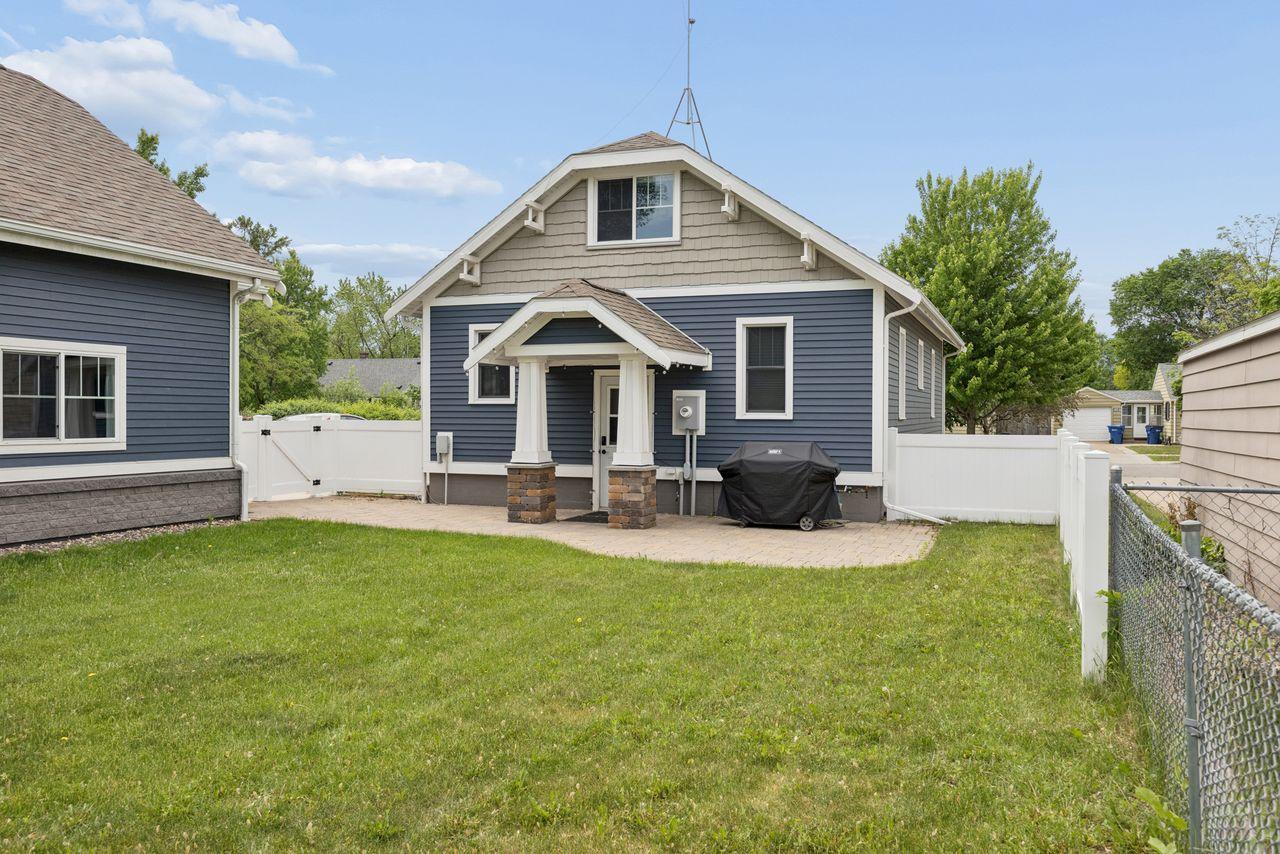 View of Residential at 1014 11th Avenue, Saint Cloud MN 56303, Saint Cloud (4 of 31) - Mike Wilen | Minnesota Team Real Estate