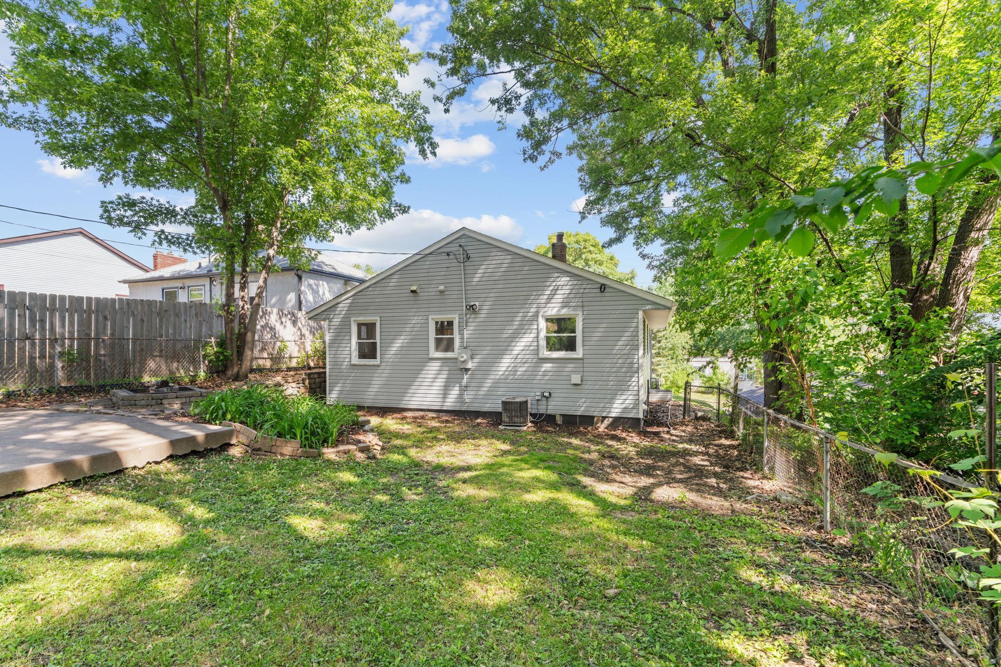 View of Residential at 510 Wyoming Street, Saint Paul MN 55107, Saint Paul (32 of 35) - Mike Wilen | Minnesota Team Real Estate