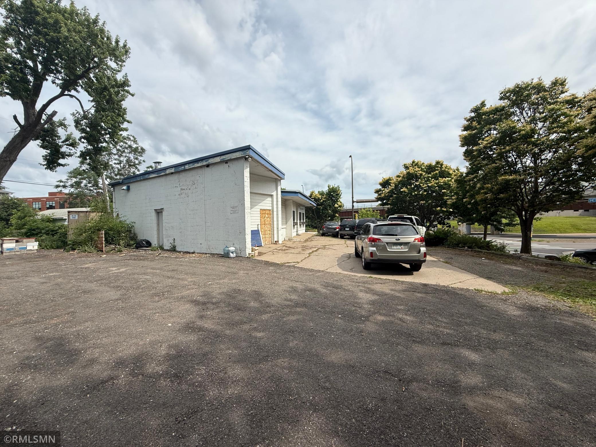 View of Commercial Sale at 1714 Hennepin Avenue, Minneapolis MN 55414, Minneapolis (11 of 13) - Mike Wilen | Minnesota Team Real Estate