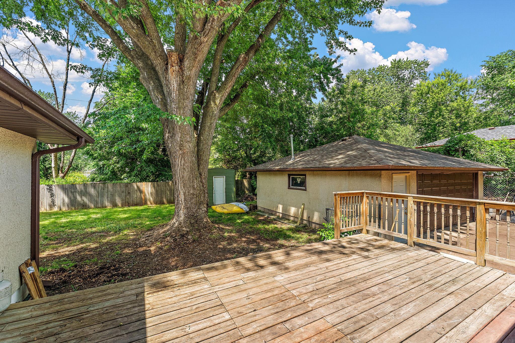 View of Residential at 610 Grange Avenue, Oakdale MN 55128, Oakdale (28 of 33) - Mike Wilen | Minnesota Team Real Estate