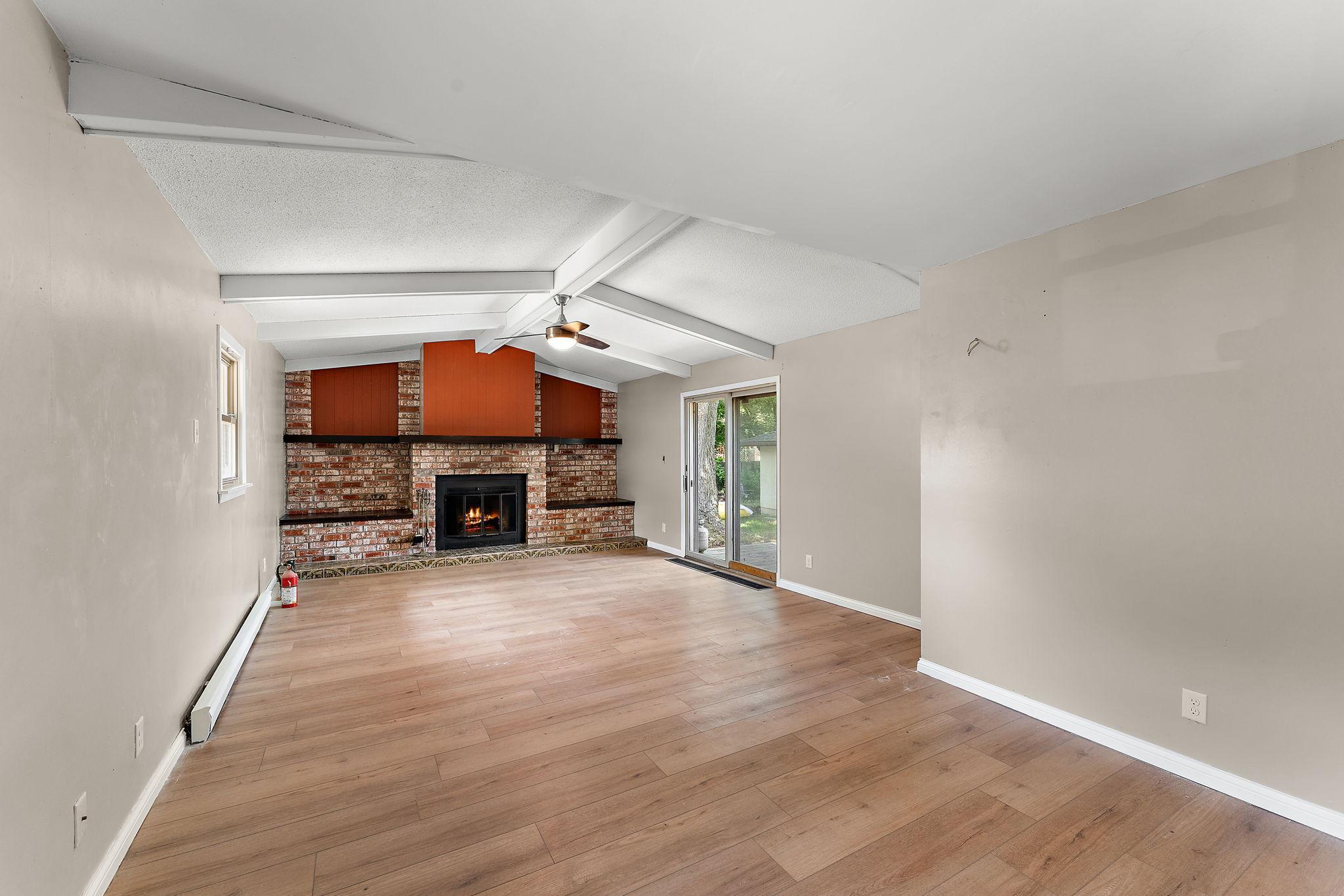 View of Residential at 610 Grange Avenue, Oakdale MN 55128, Oakdale (11 of 33) - Mike Wilen | Minnesota Team Real Estate