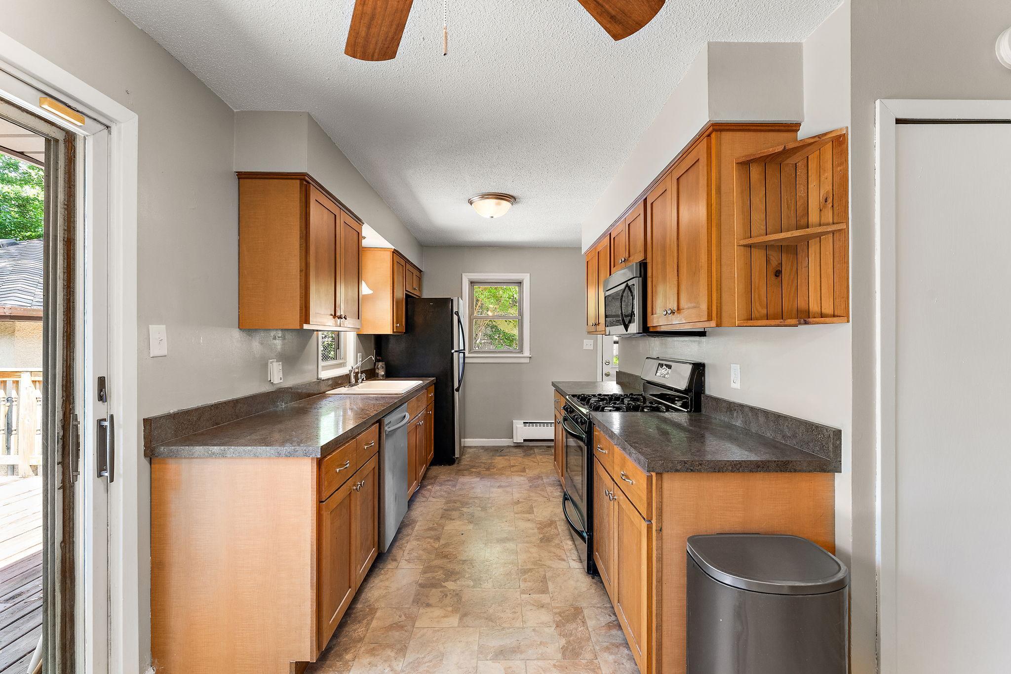 View of Residential at 610 Grange Avenue, Oakdale MN 55128, Oakdale (8 of 33) - Mike Wilen | Minnesota Team Real Estate