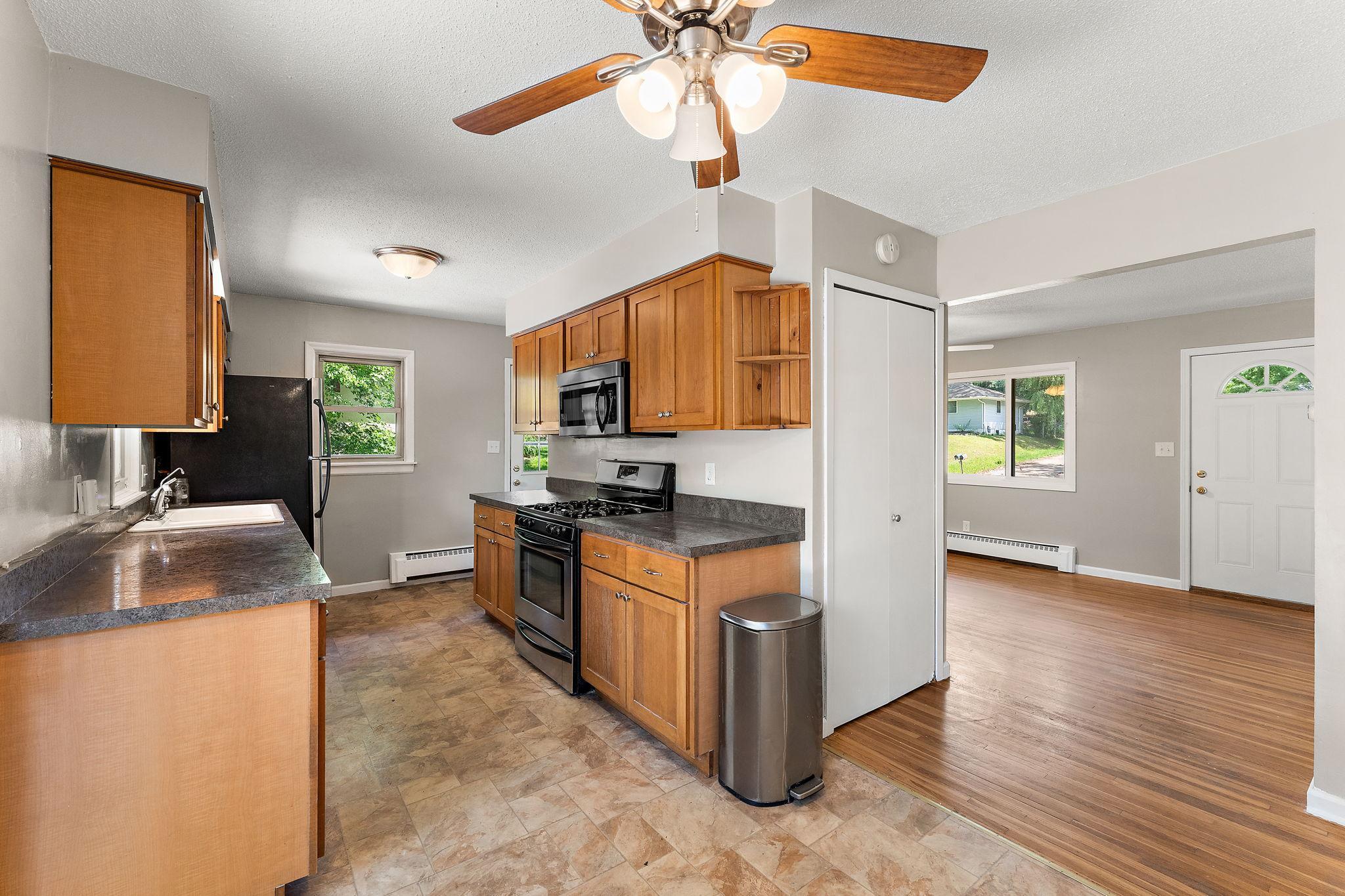 View of Residential at 610 Grange Avenue, Oakdale MN 55128, Oakdale (7 of 33) - Mike Wilen | Minnesota Team Real Estate