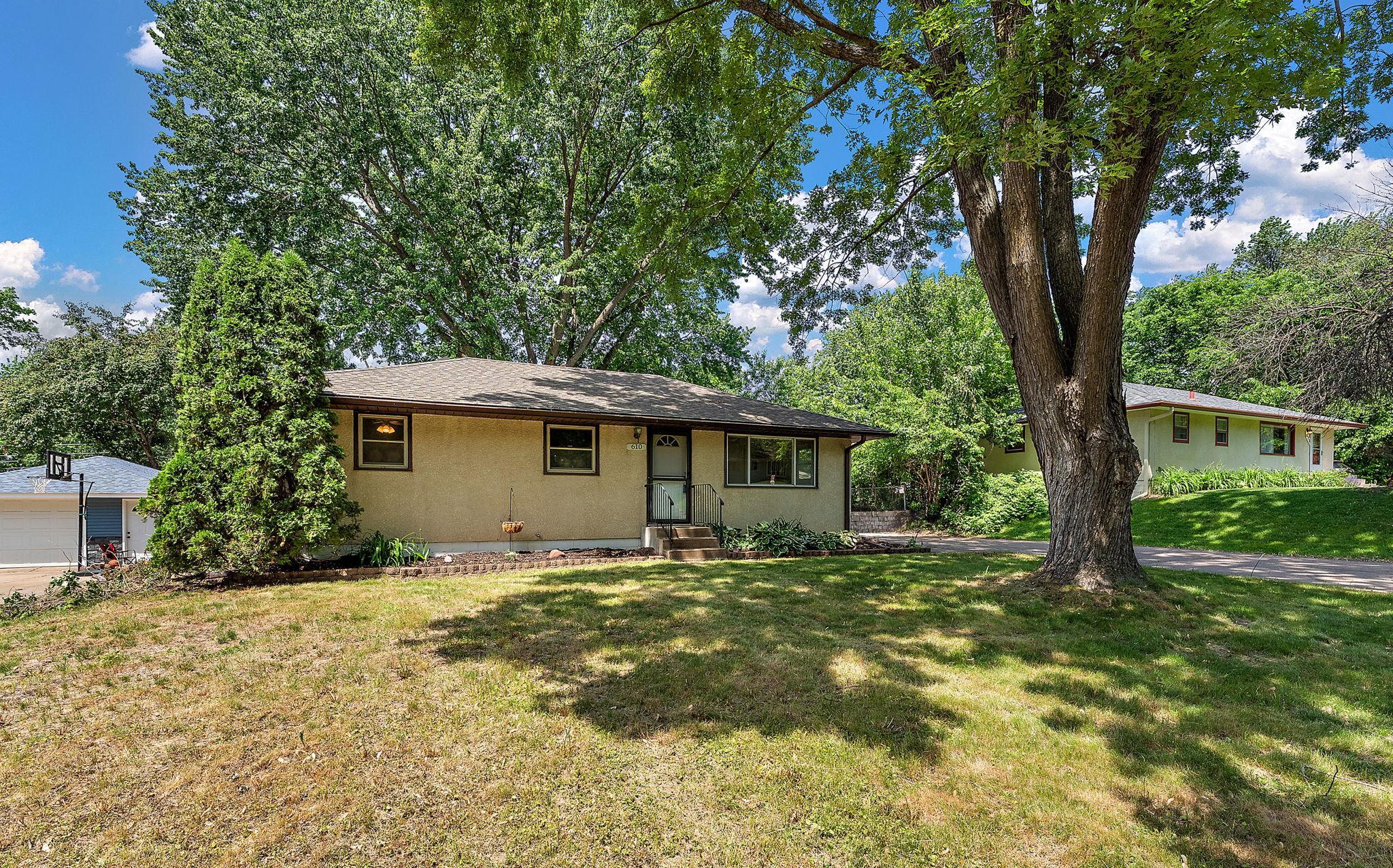 View of Residential at 610 Grange Avenue, Oakdale MN 55128, Oakdale (3 of 33) - Mike Wilen | Minnesota Team Real Estate