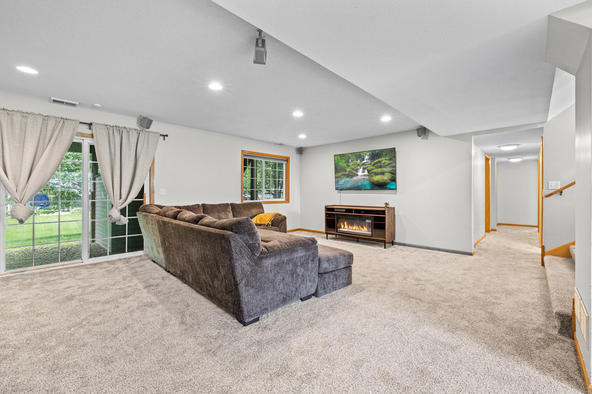 View of Residential at 2044 Pheasant Run Street, Shakopee MN 55379, Shakopee (10 of 20) - Mike Wilen | Minnesota Team Real Estate