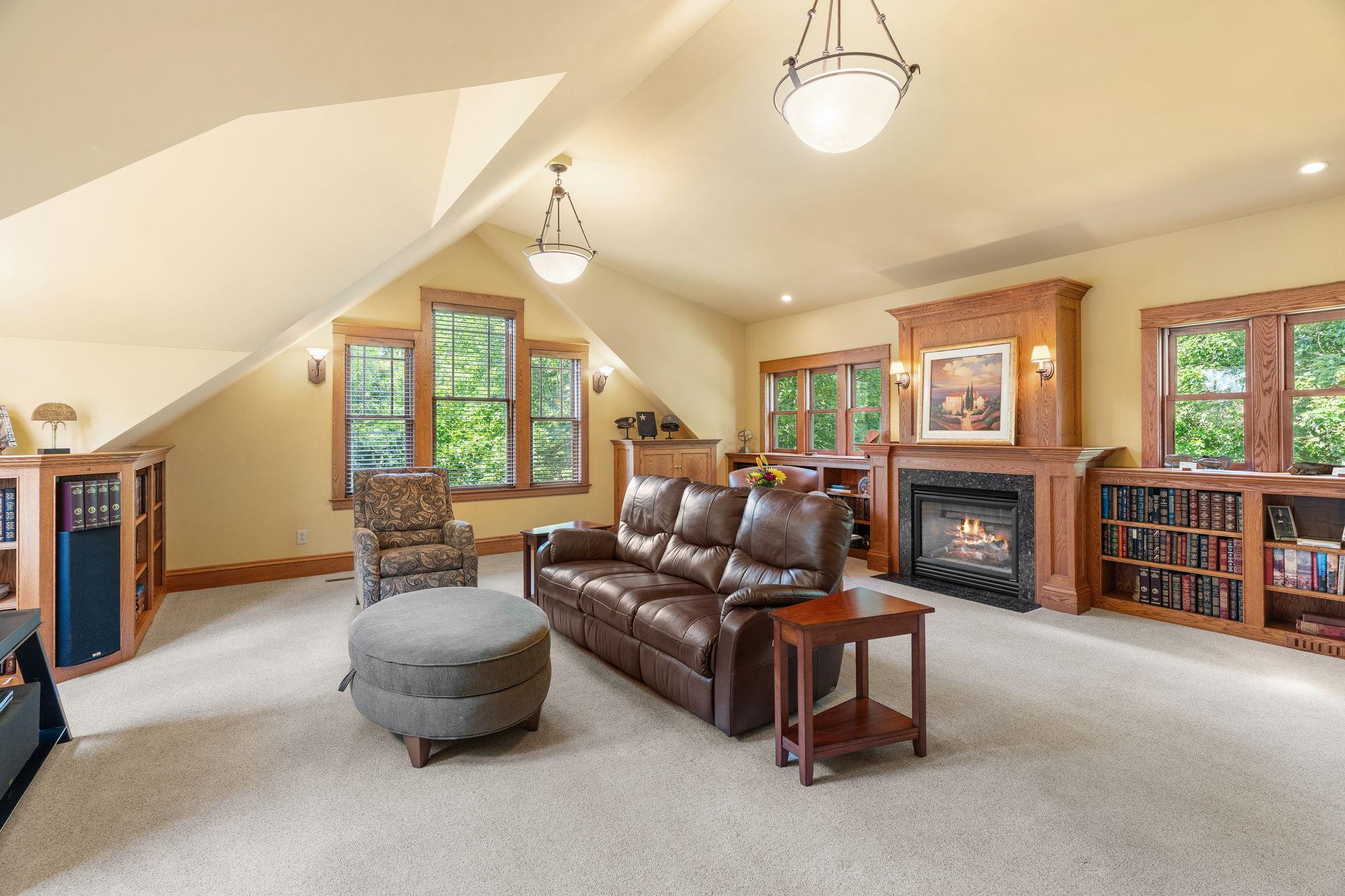 View of Residential at 607 Ivy Falls Avenue, Mendota Heights MN 55118, Mendota Heights (35 of 65) - Mike Wilen | Minnesota Team Real Estate