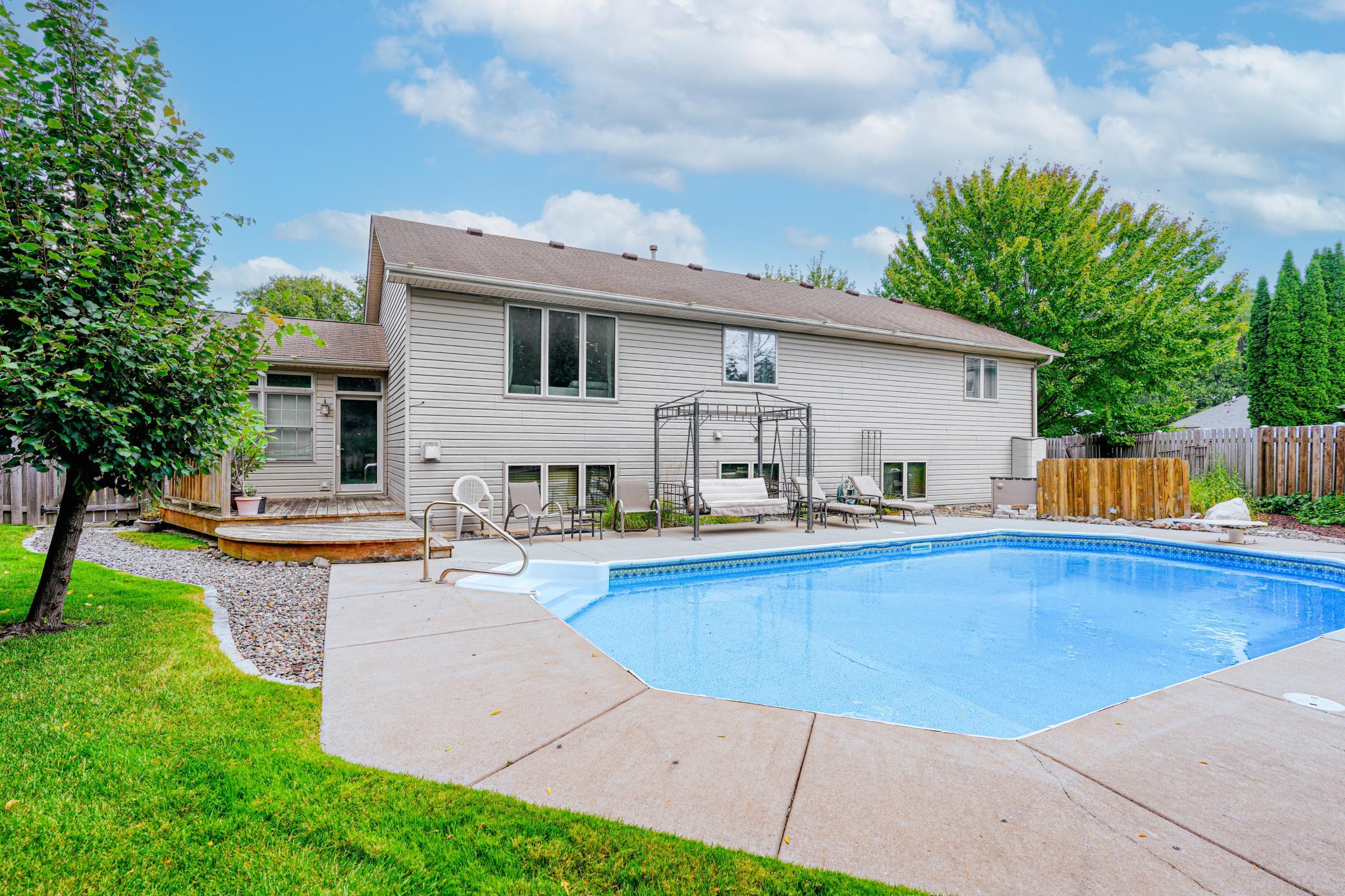 View of Residential at 915 Ferndale Street, Maplewood MN 55119, Maplewood (32 of 35) - Mike Wilen | Minnesota Team Real Estate