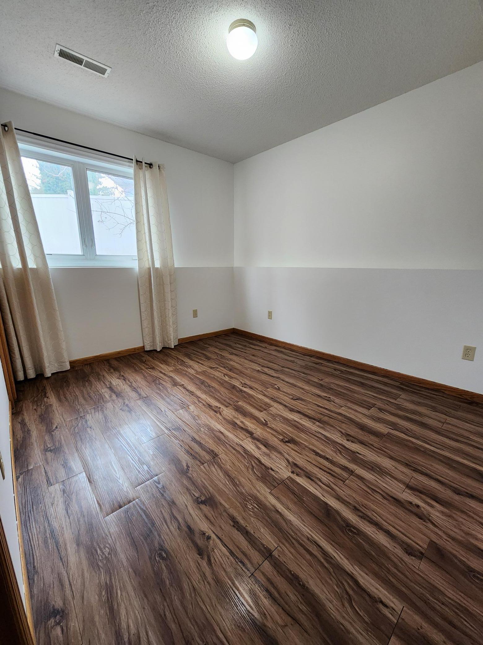 View of Residential at 915 Ferndale Street, Maplewood MN 55119, Maplewood (28 of 35) - Mike Wilen | Minnesota Team Real Estate