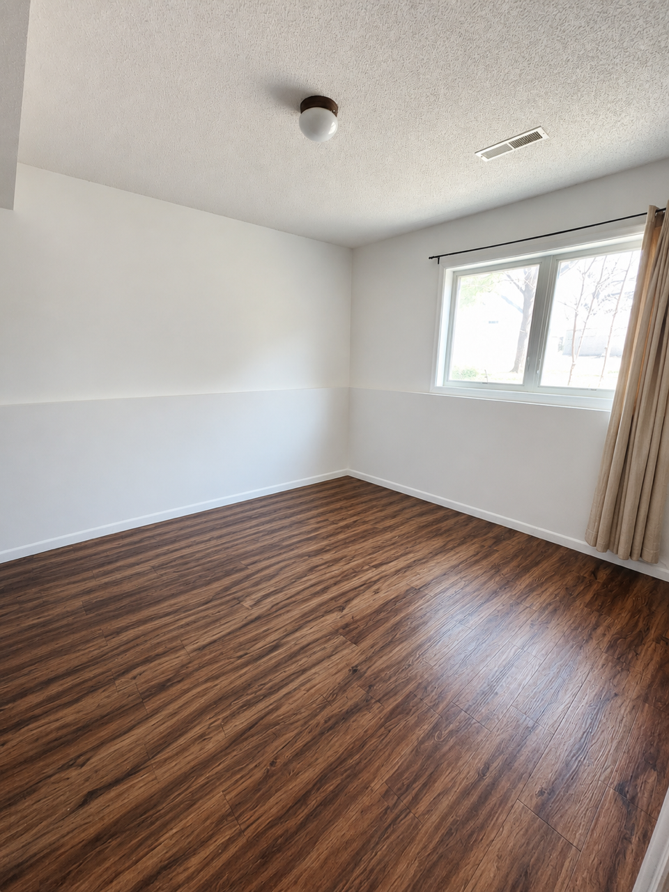 View of Residential at 915 Ferndale Street, Maplewood MN 55119, Maplewood (27 of 35) - Mike Wilen | Minnesota Team Real Estate
