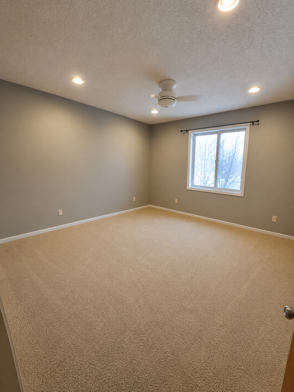 View of Residential at 915 Ferndale Street, Maplewood MN 55119, Maplewood (20 of 35) - Mike Wilen | Minnesota Team Real Estate