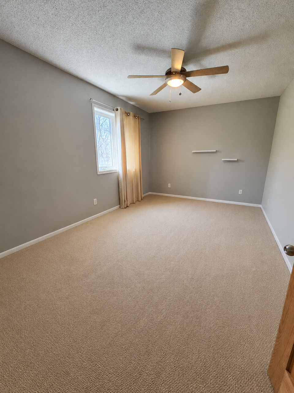 View of Residential at 915 Ferndale Street, Maplewood MN 55119, Maplewood (18 of 35) - Mike Wilen | Minnesota Team Real Estate
